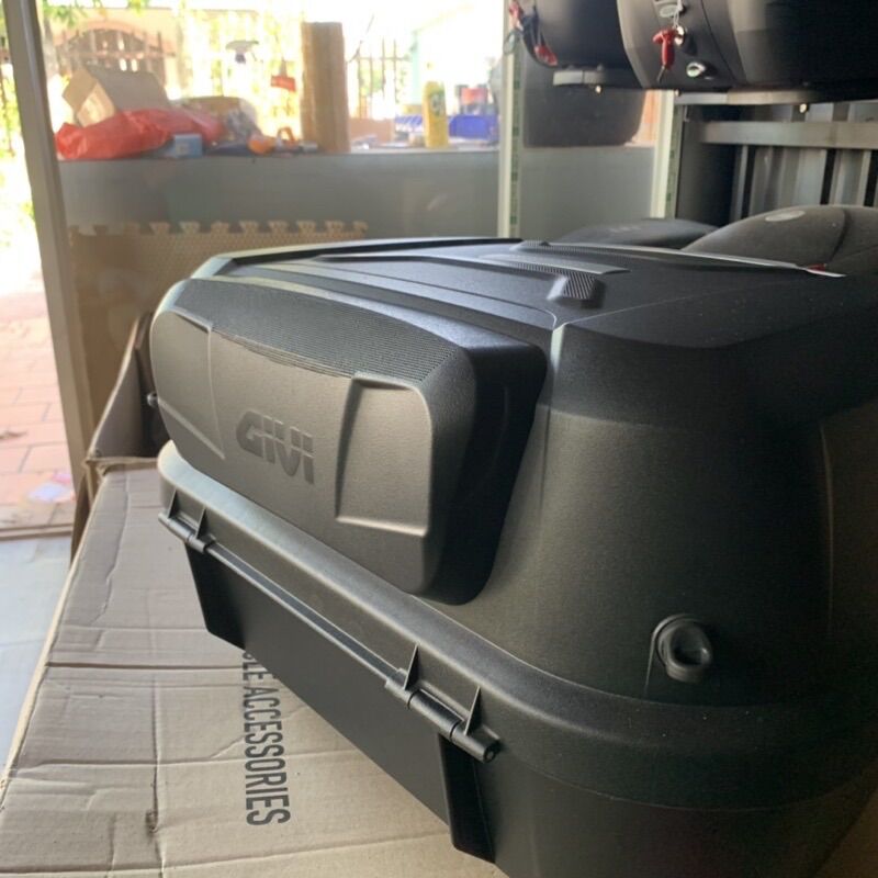Tựa lưng chính hãng GiVi cho thùng GiVi E43N