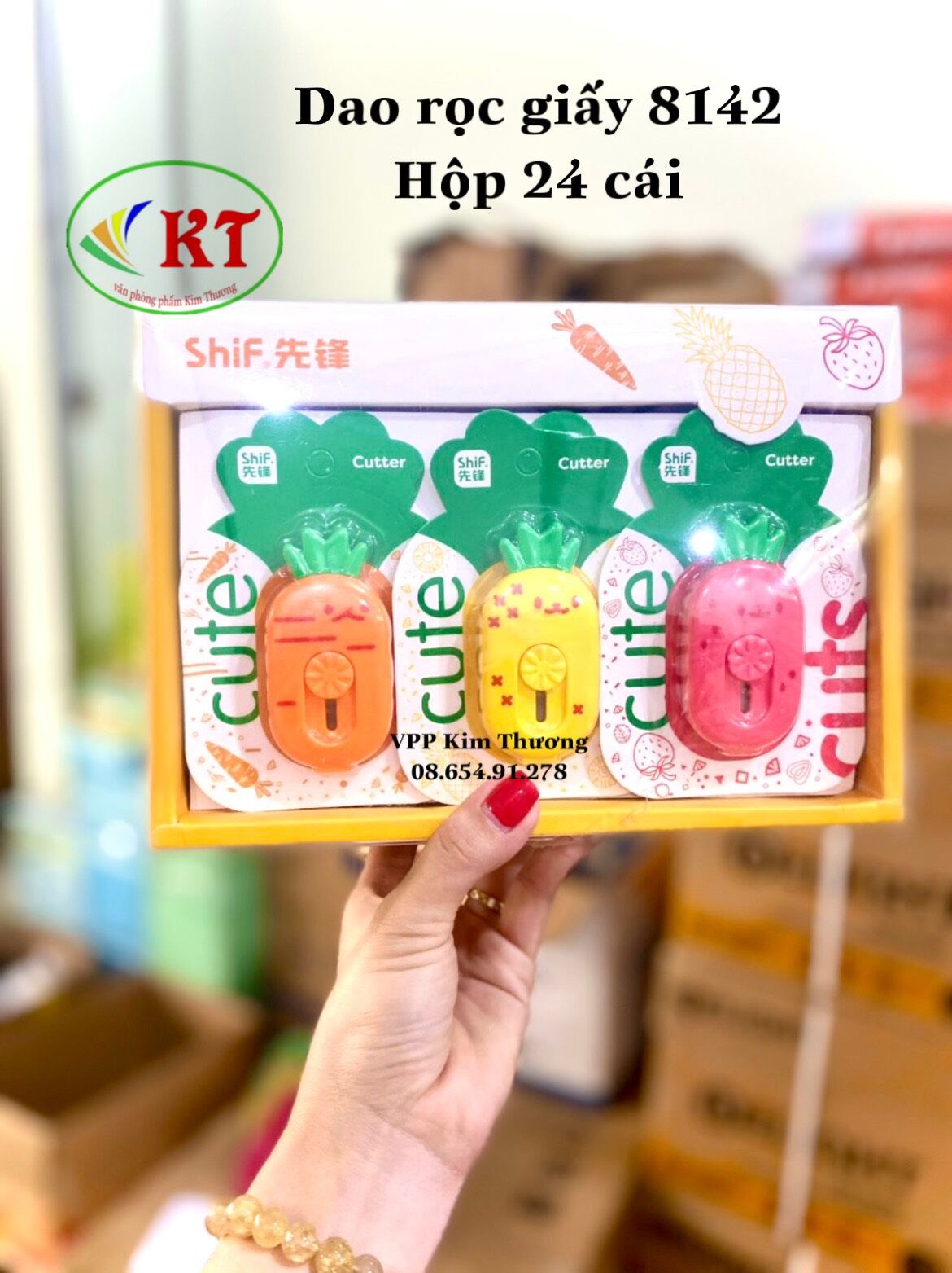 Dao rọc giấy kiểu hình carot mã 8142