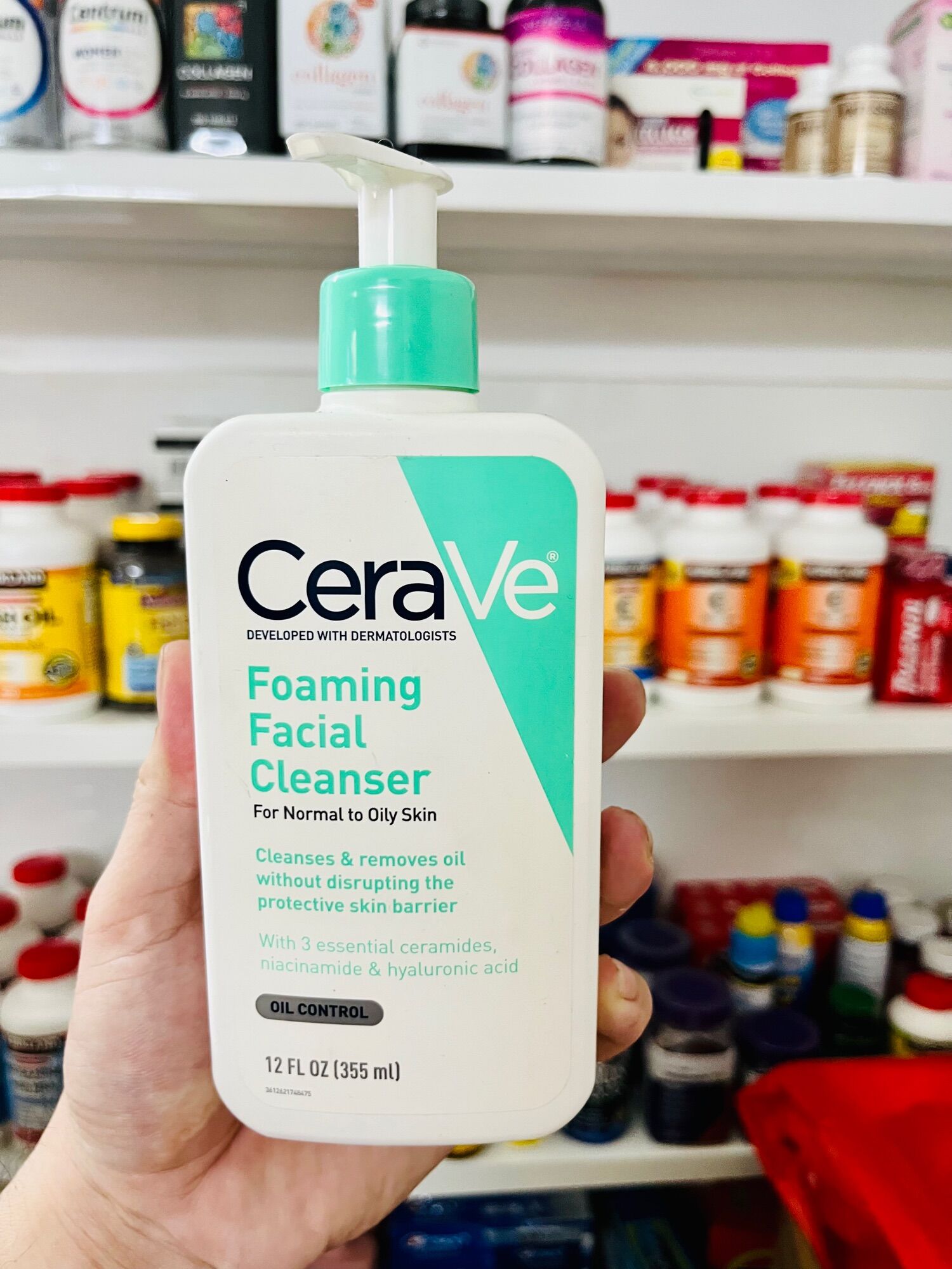 Sữa rửa mặt Cerave Foaming Facial Cleanser 355ml của Mỹ
