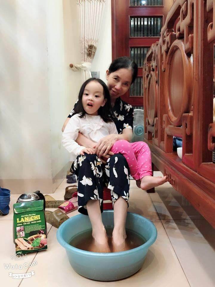 Muối hầm thảo dược Lan Chi