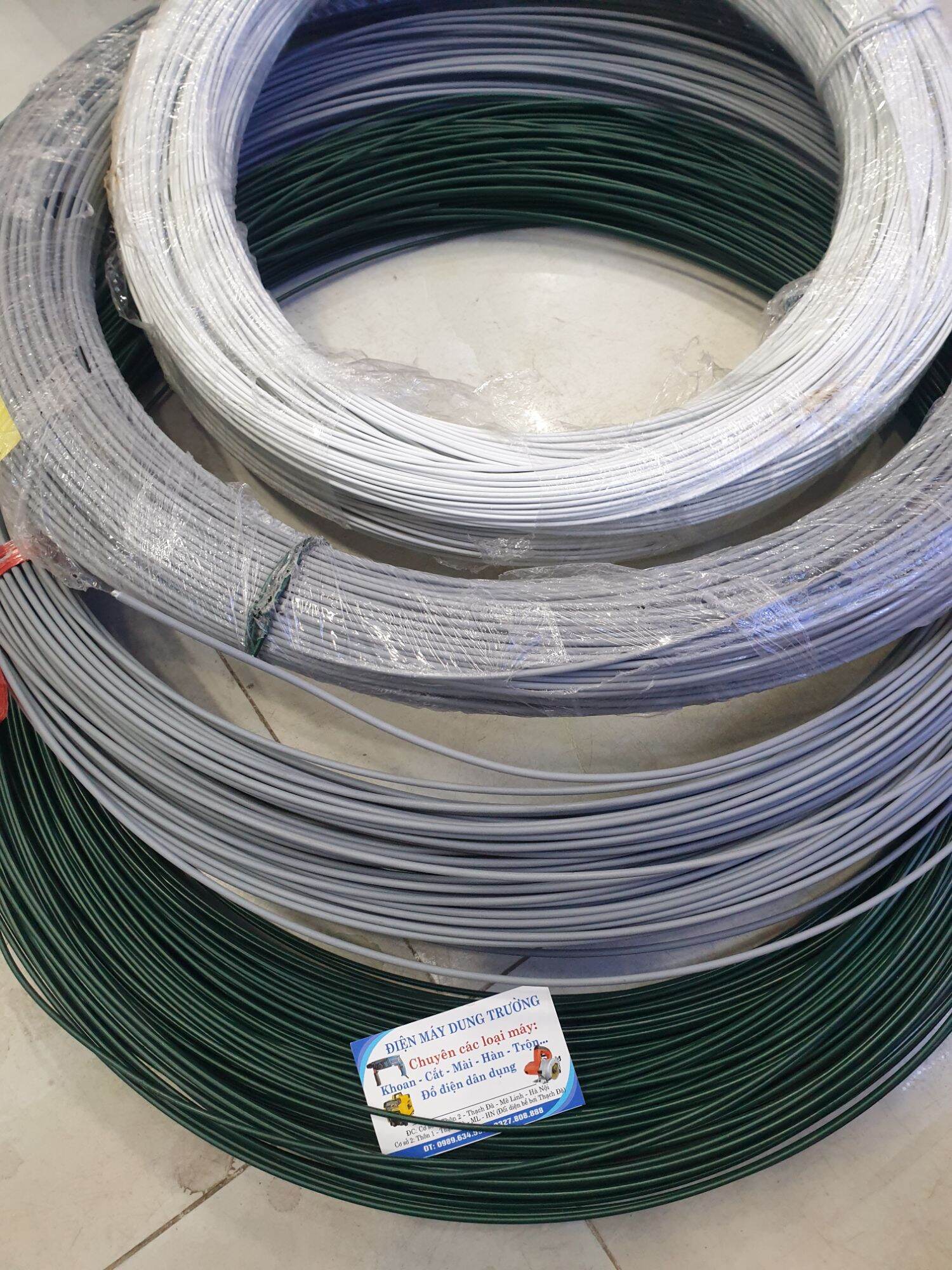 10M dây thép bọc nhựa 2,5 ly màu ghi không rỉ