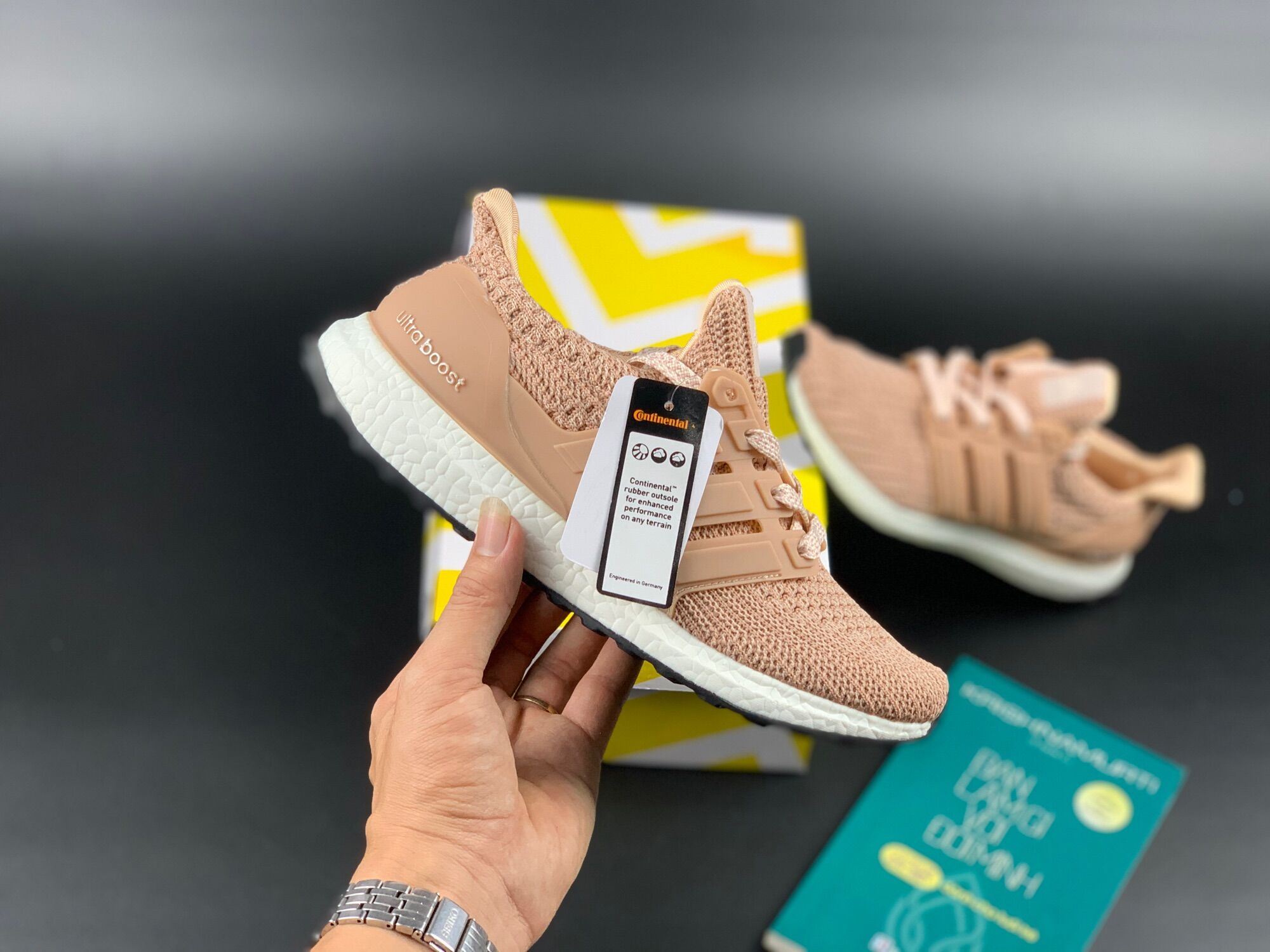 Giày thể thao/Sneaker Ultra Boost 4.0 hồng đất
