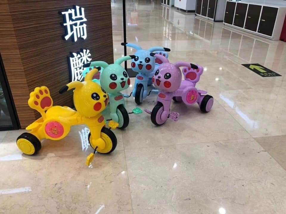 xe 3 bánh pikachu đủ màu xanh ,tím vàng