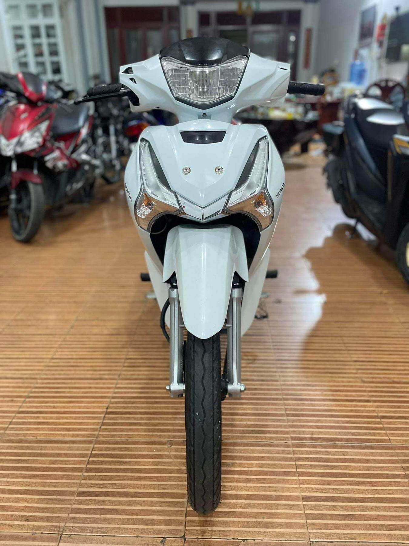 chụp xi nhan future 125 2018 - 2023 / wave 125 2018 - 2022