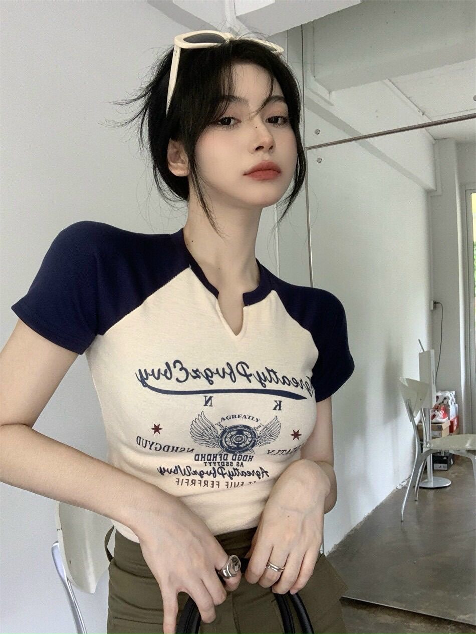 Áo croptop phối tay đôi cánh BG