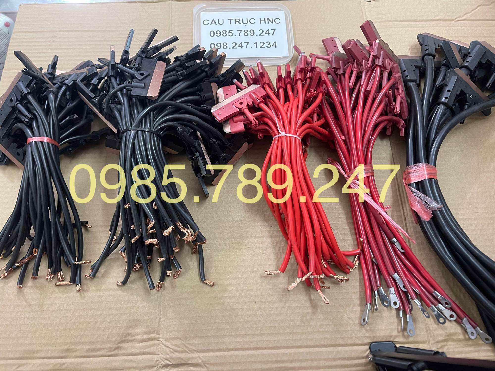 Lưỡi chổi than, má chổi than, than chổi tiếp điện 60A, 100A cho 3P 4P 6P - cho pa lăng, cẩu trục, than chổi điện, lưỡi tay lấy điện, lưỡi chổi, lưỡi chổi than, lưỡi chổi tiếp điện, lưỡi chổ trượt