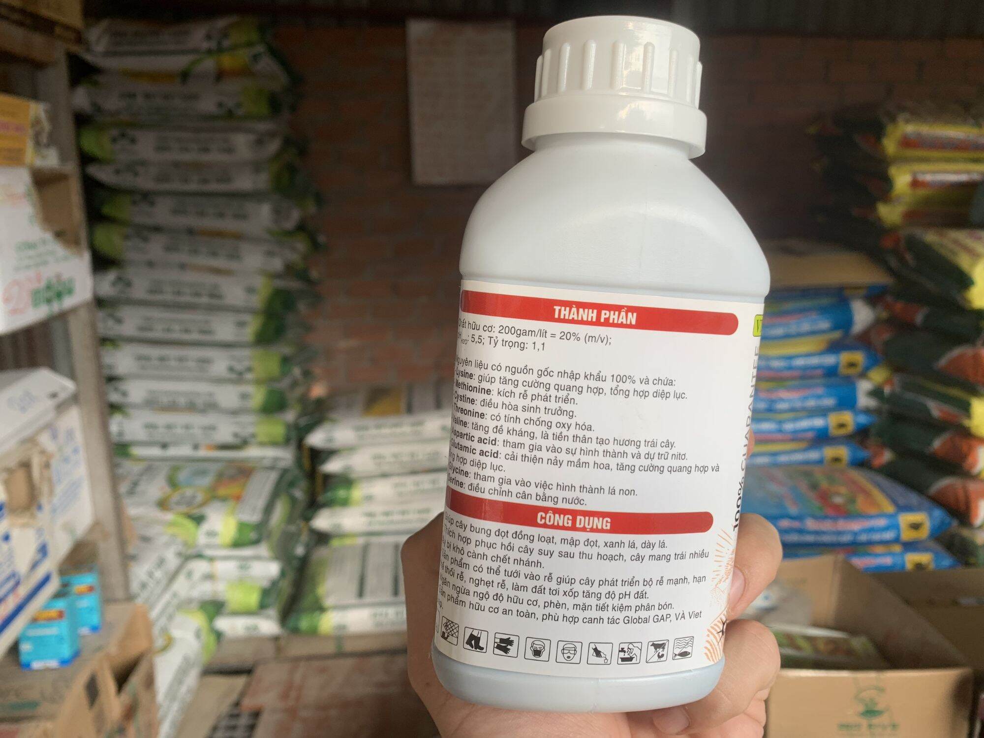 Phân Bón VUA VỌT ĐỌT -Mập Đọt - Dầy Lá - Xánh Lá Chai 500ml