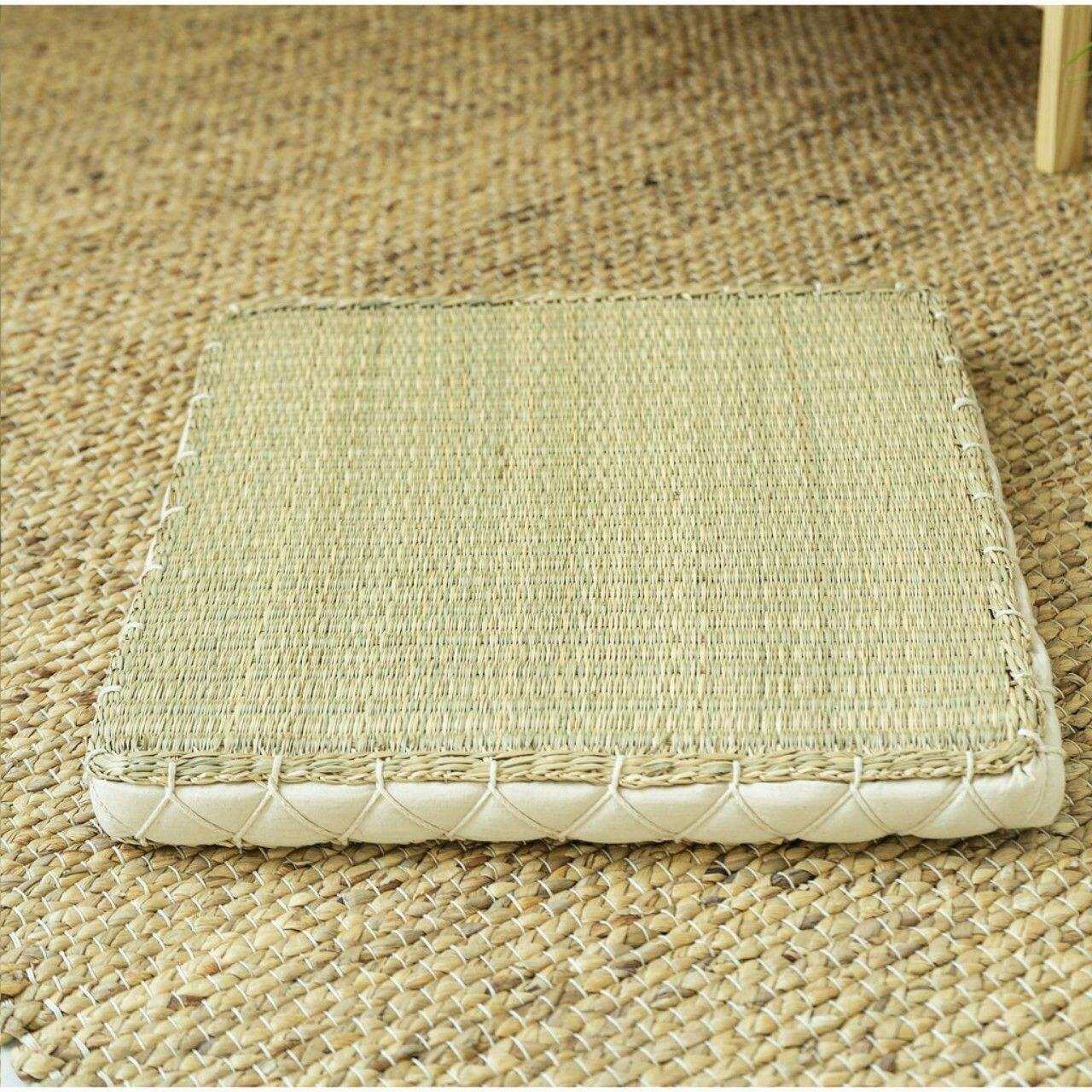 Đệm cói hình vuông