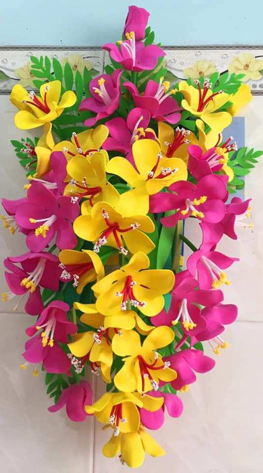 ( ĐỒ DÙNG MẦM NON) HOA TREO TƯỜNG BẰNG XỐP