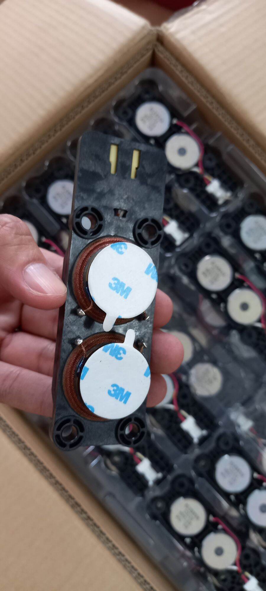 Loa không ko màng 2 từ neo 6r10w cực hay. giá 1 cái