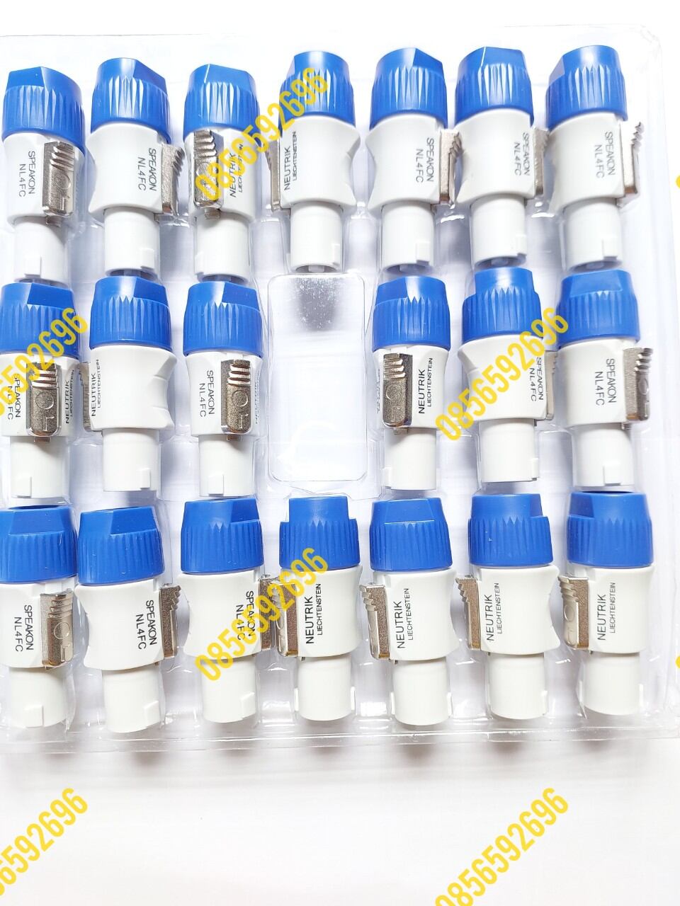 Jack cắm loa speakon neutrik