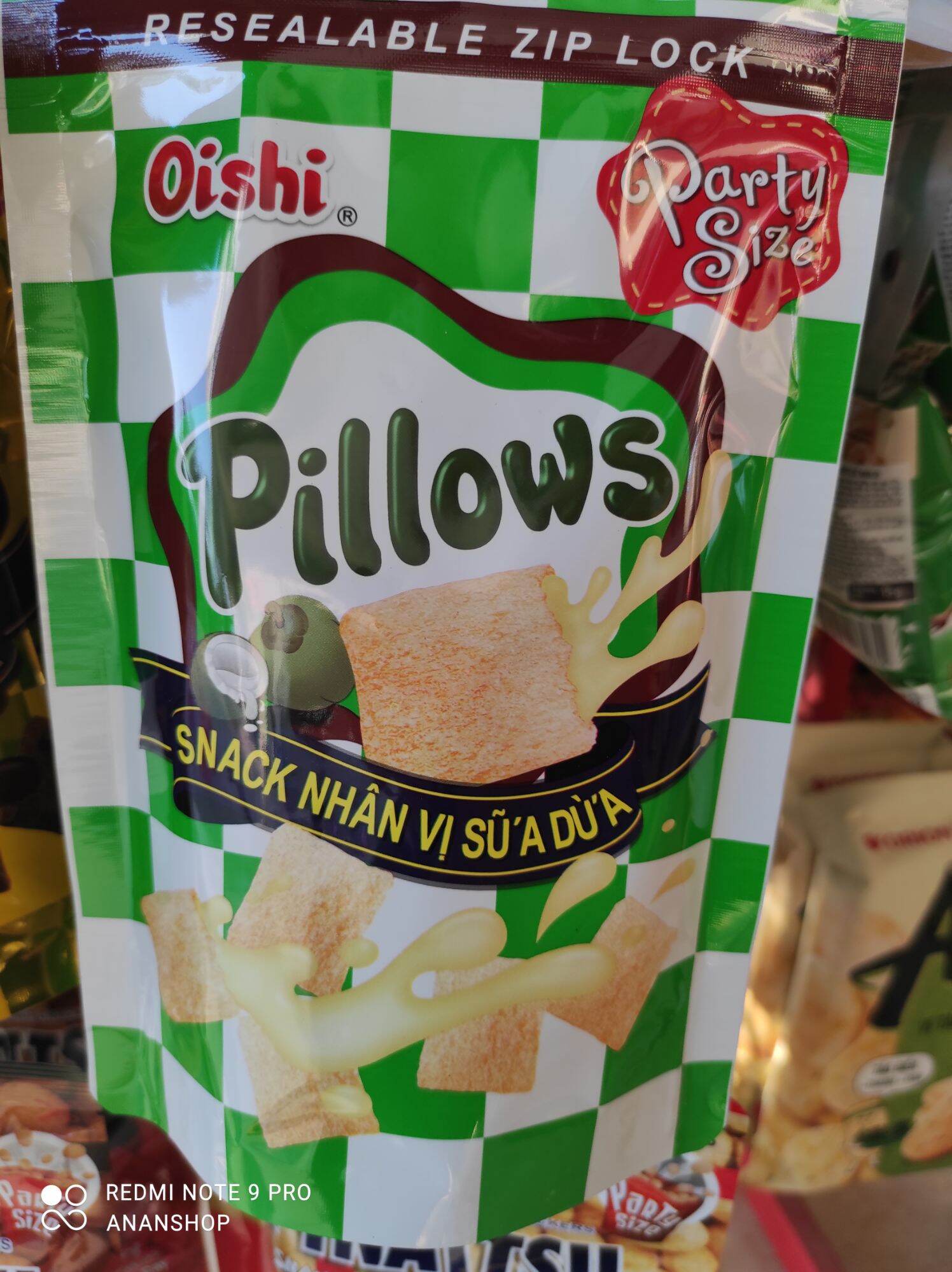 Snack Oishi Pillows nhân sữa dừa gói 85g, Party size