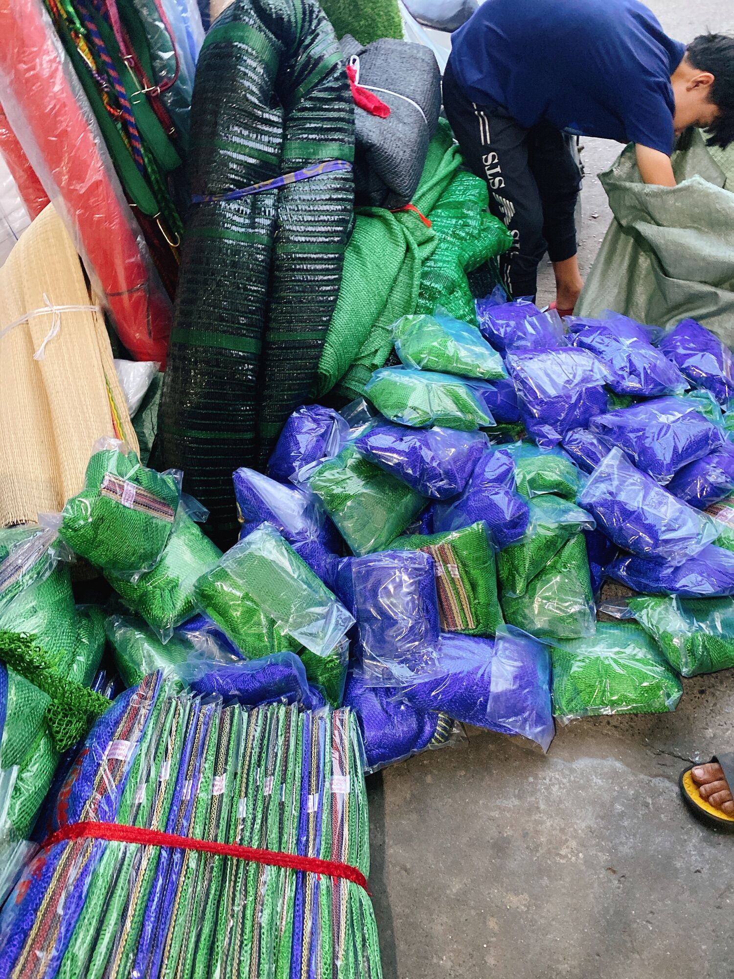 Võng lưới cán thép hình đôremon