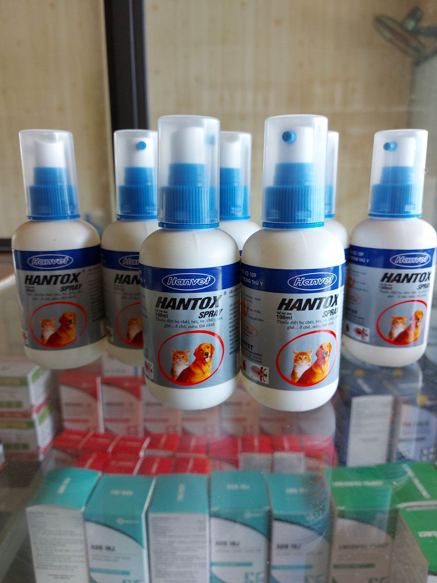 HANTOX spray thuốc diệt bọ chét, vư, chấy, rận, ghẻ ... ở chó, mèo