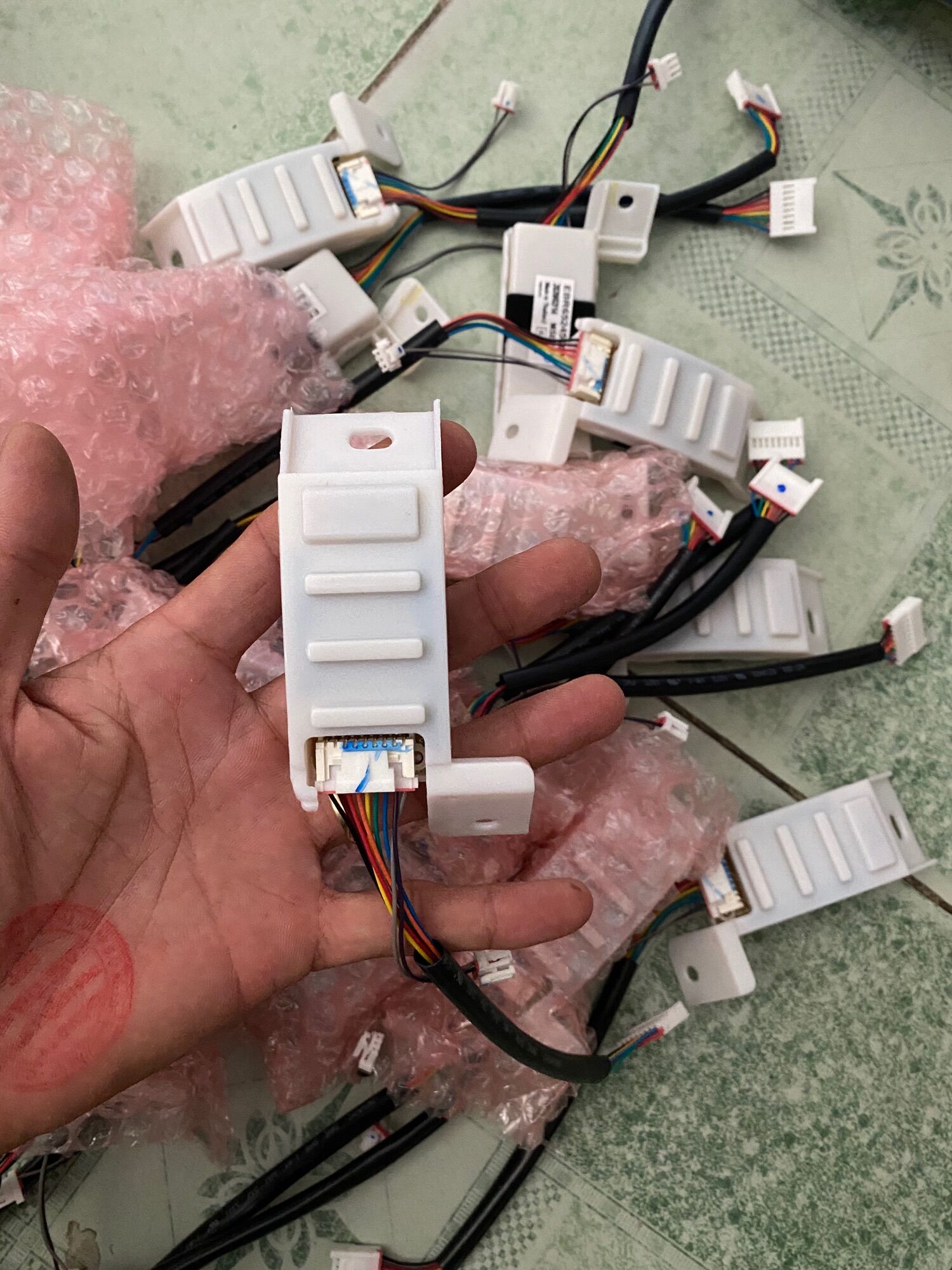 Bo mắt nhận lg
