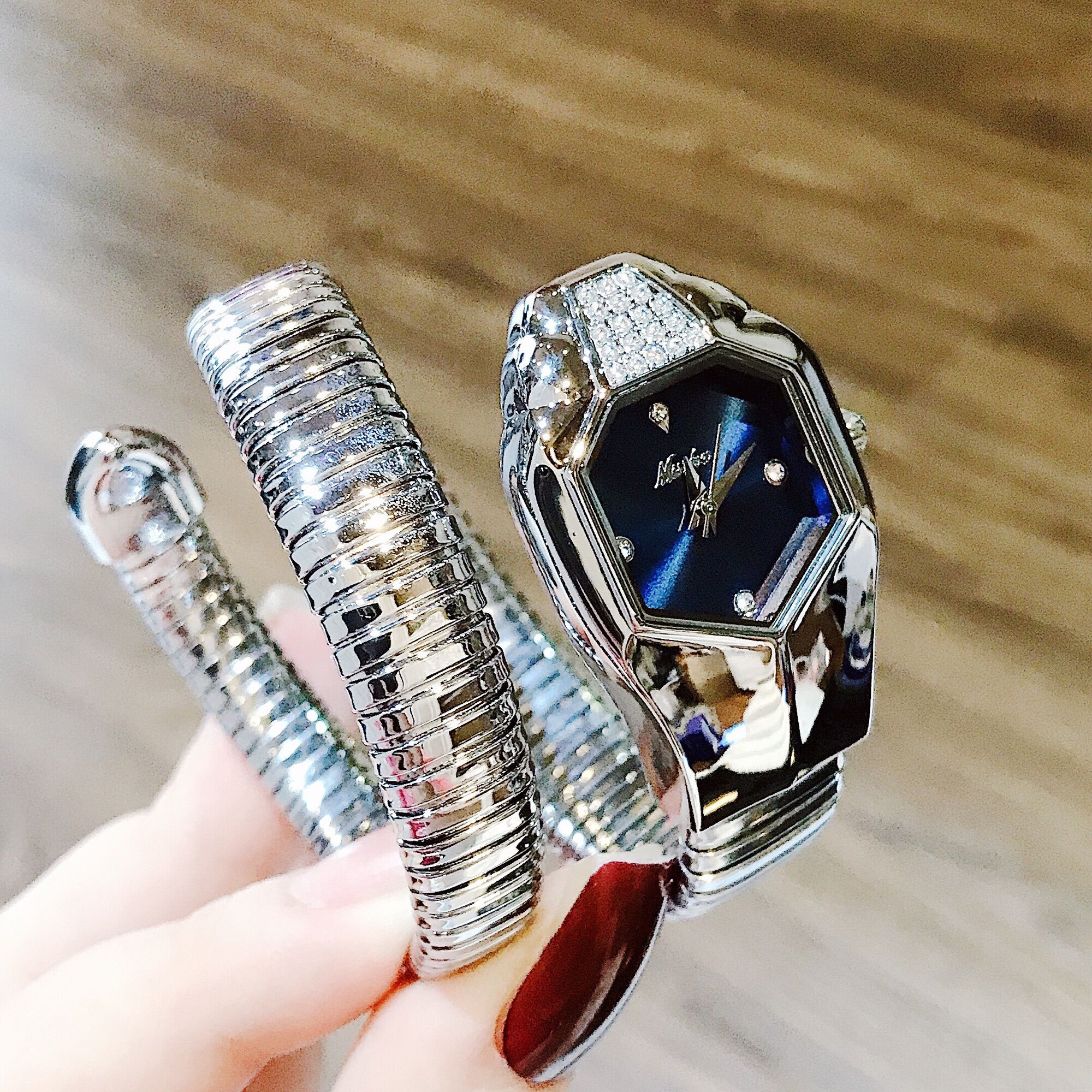 Đồng Hồ Nữ Missfox