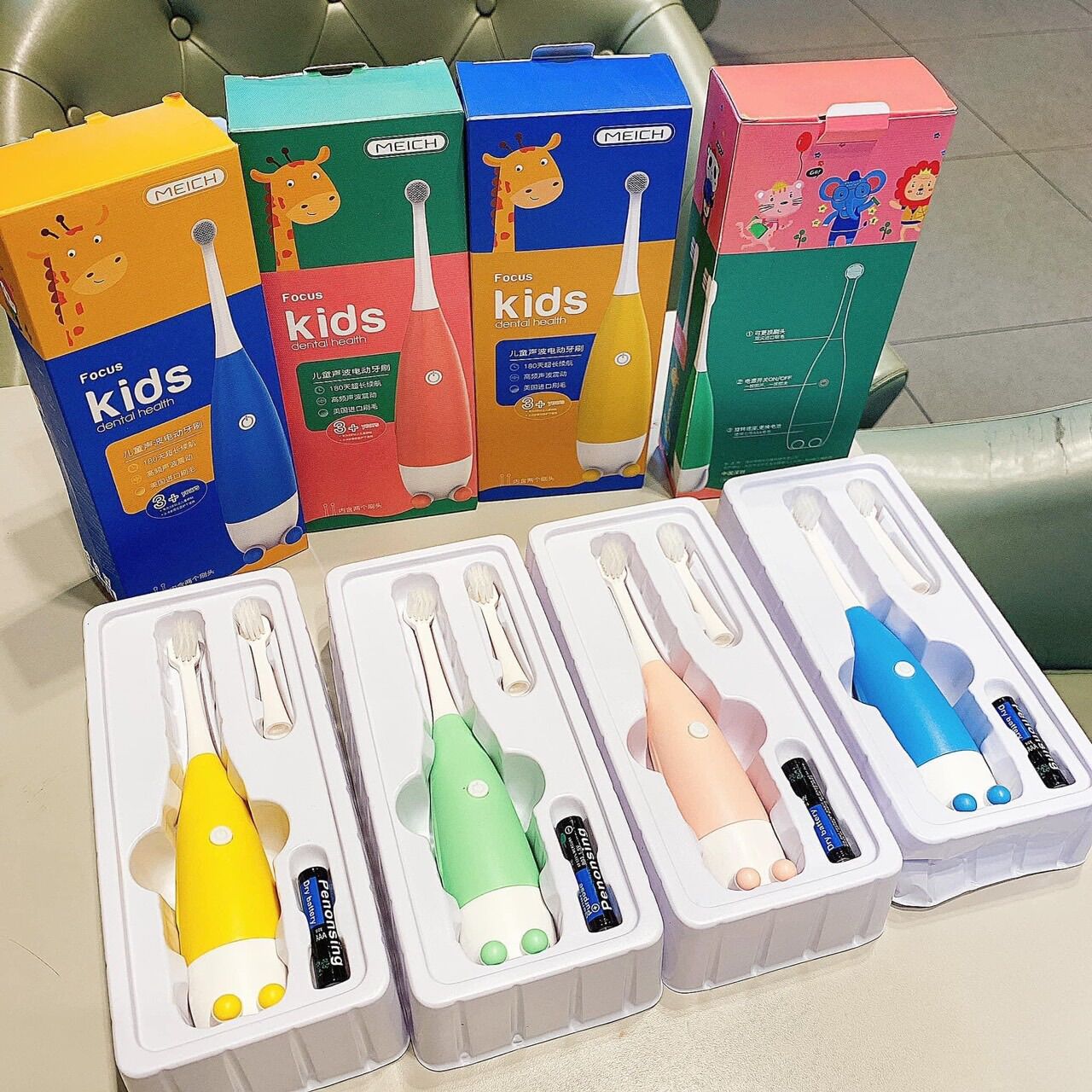 Bàn chải điện kids cho bé, đầu lông chải siêu mềm linh hoạt