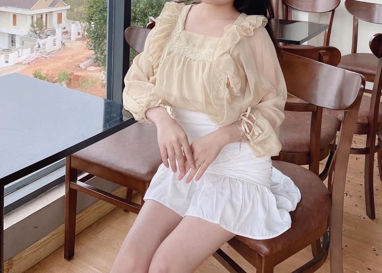 Set Váy Đuôi Cá Nhún + Áo Cổ Vuông Tiểu Thư