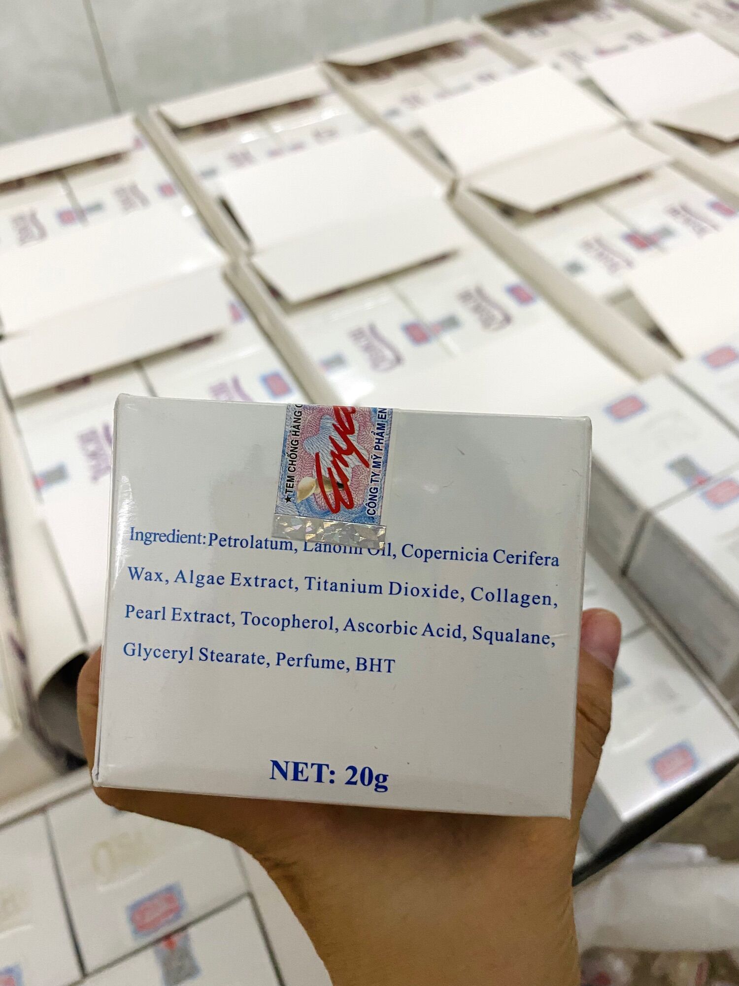 Kem Dưỡng Trắng Da Osachi Ngọc Trai (tặng kèm hũ 5g)