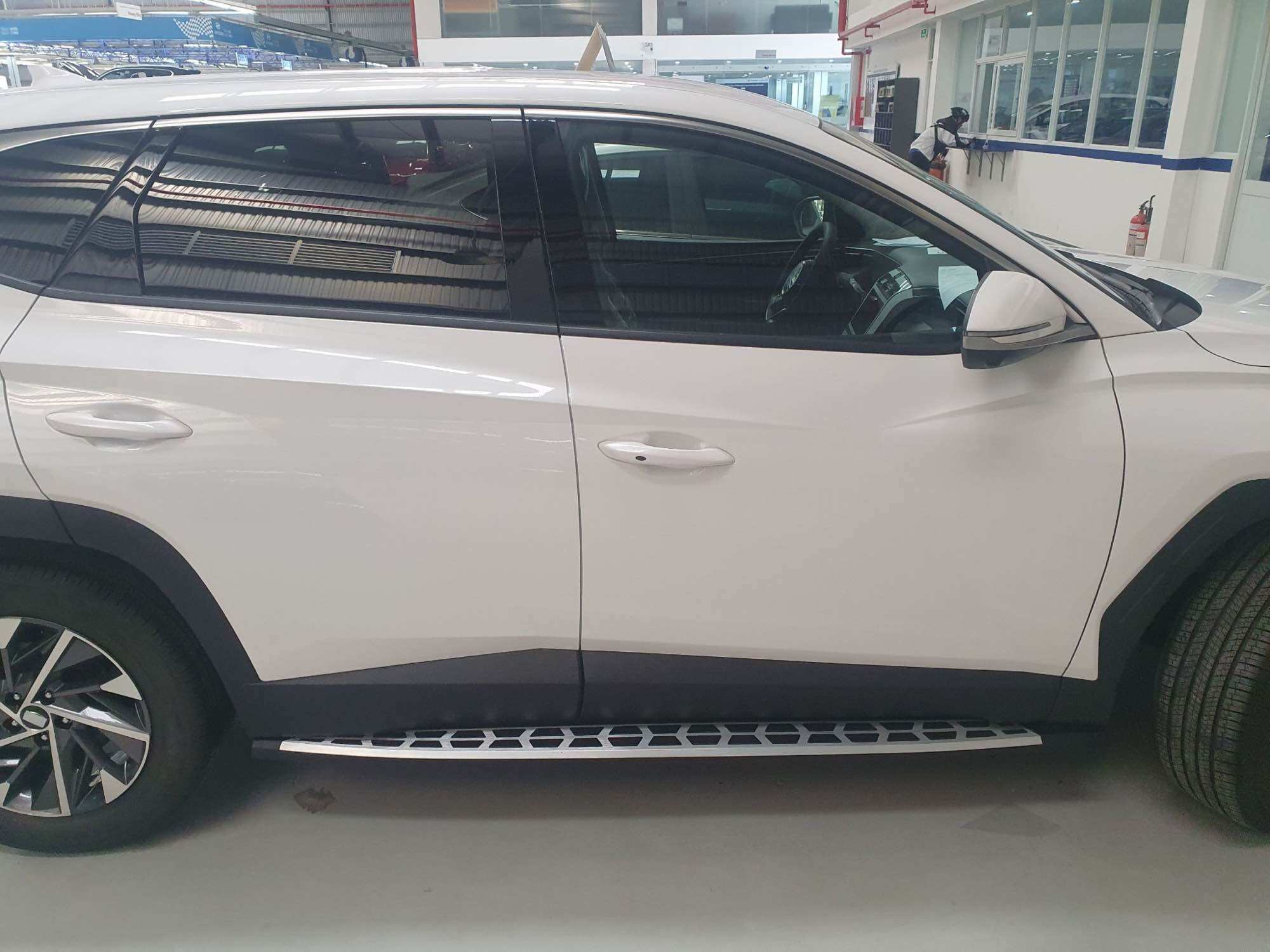 Bệ bước chân Tucson 2022,2023,2024