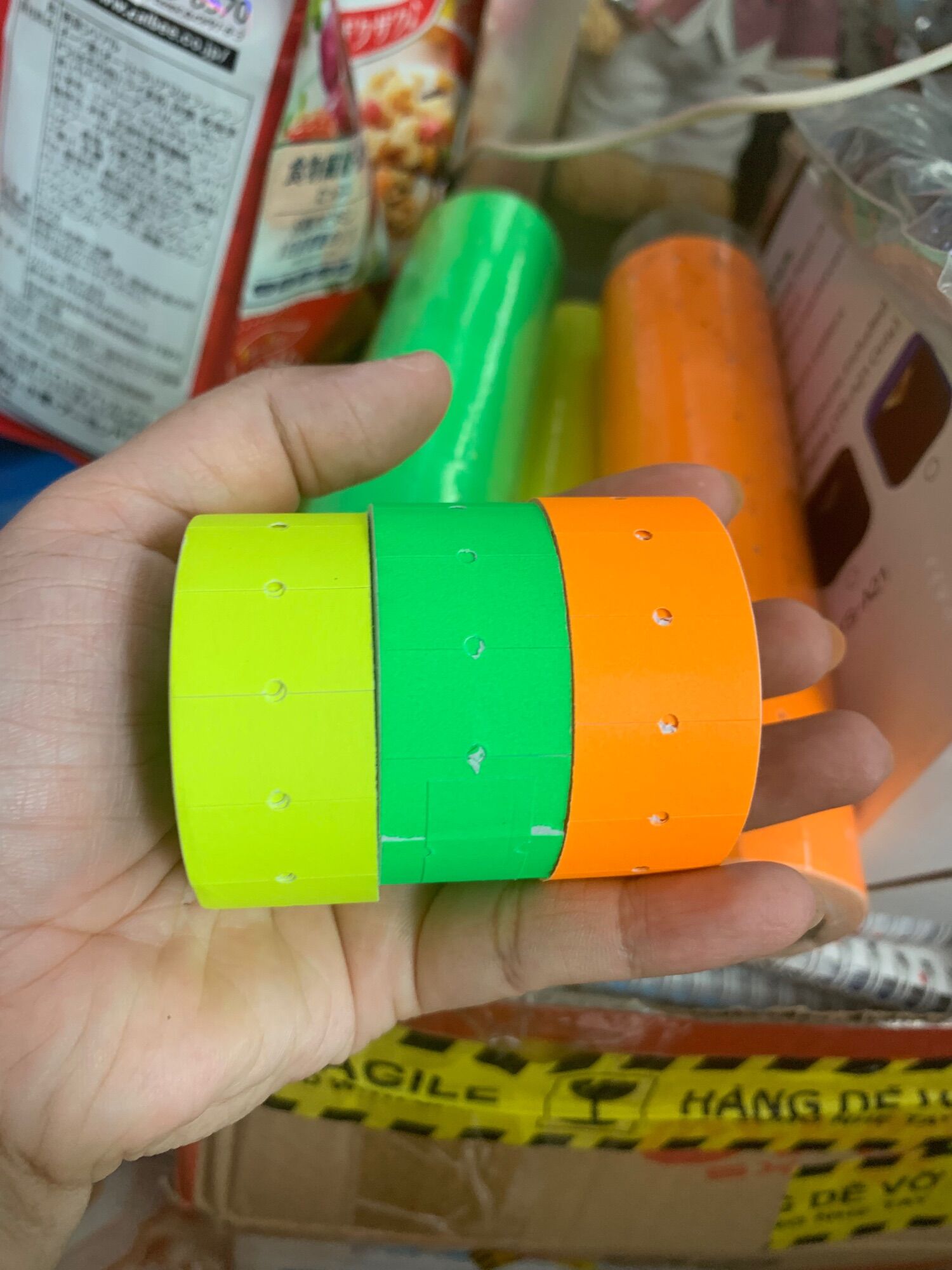 Giấy note giá / combo 3 cuộn màu ngẫu nhiên
