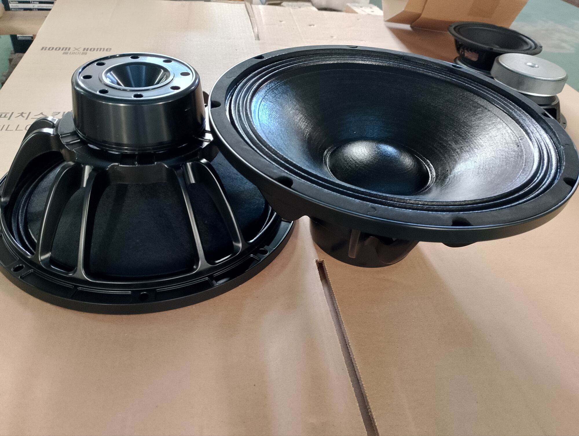 củ loa bass 40 neo. coil 76 điện trở 8ohm.hang nhập khẩu cao cấp