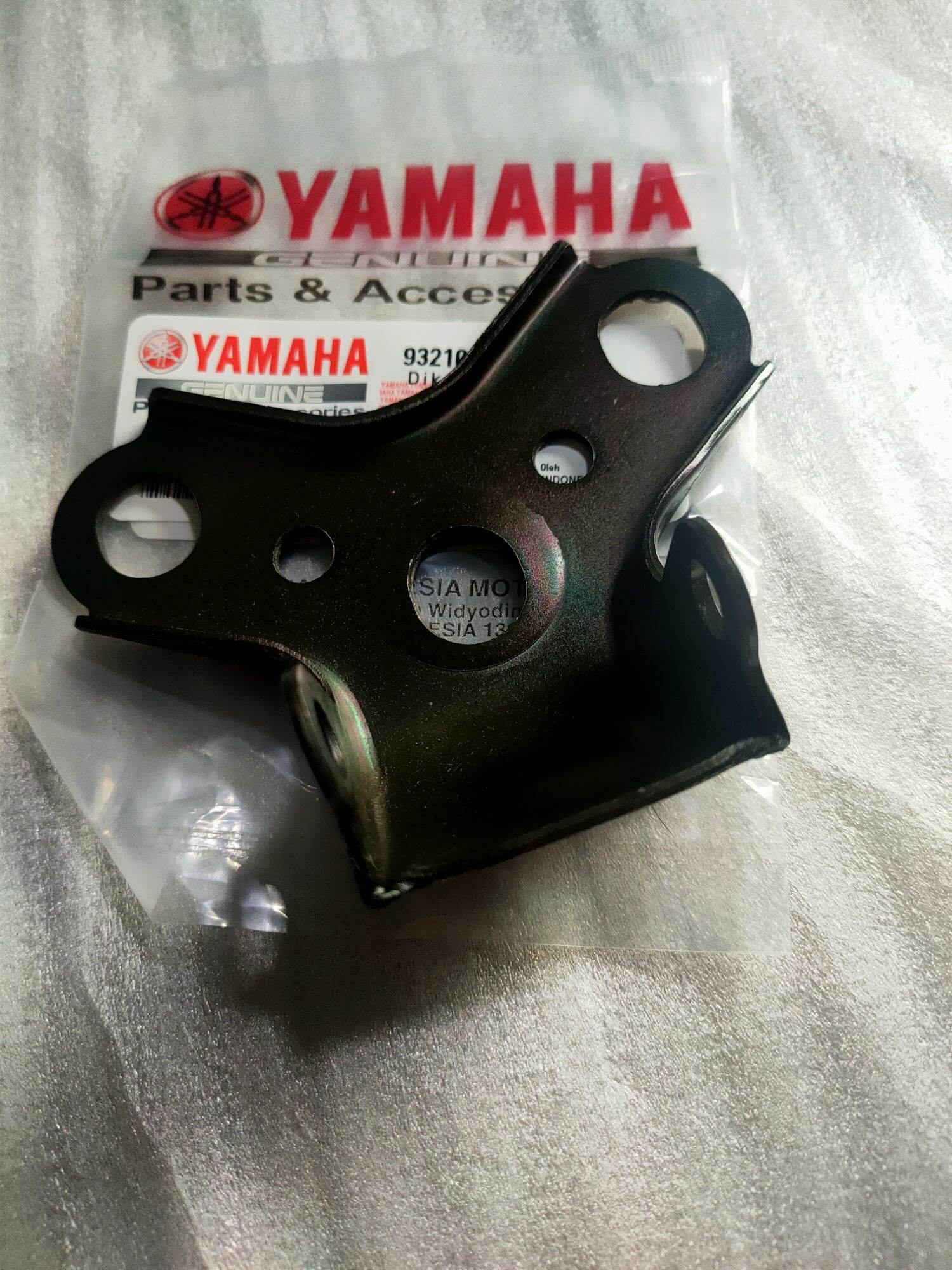 Pát yên Yamaha Jupiter V JuR