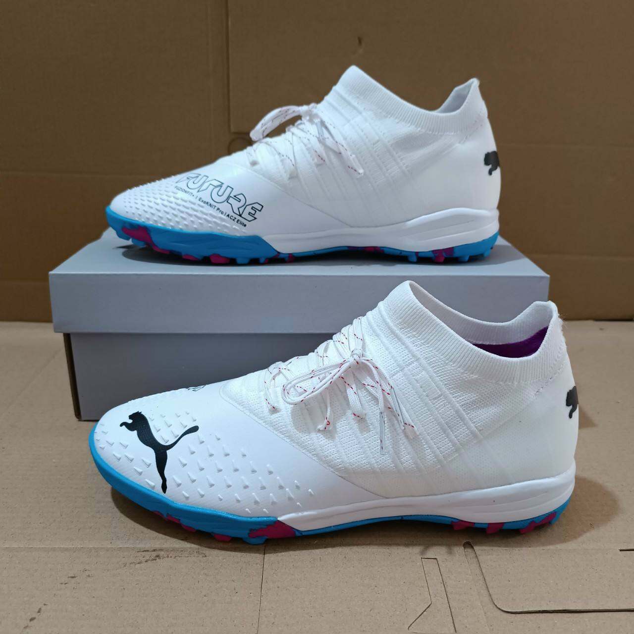 giày đá bóng puma trắng