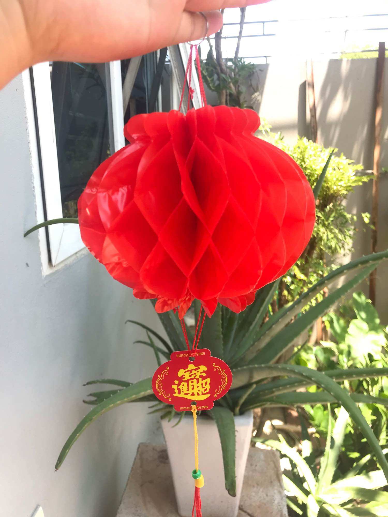 Combo 10 cái lồng đèn tổ ong, lồng đèn đỏ treo trang trí Tết lễ hội nhà cửa cửa hàng khu vui chơi