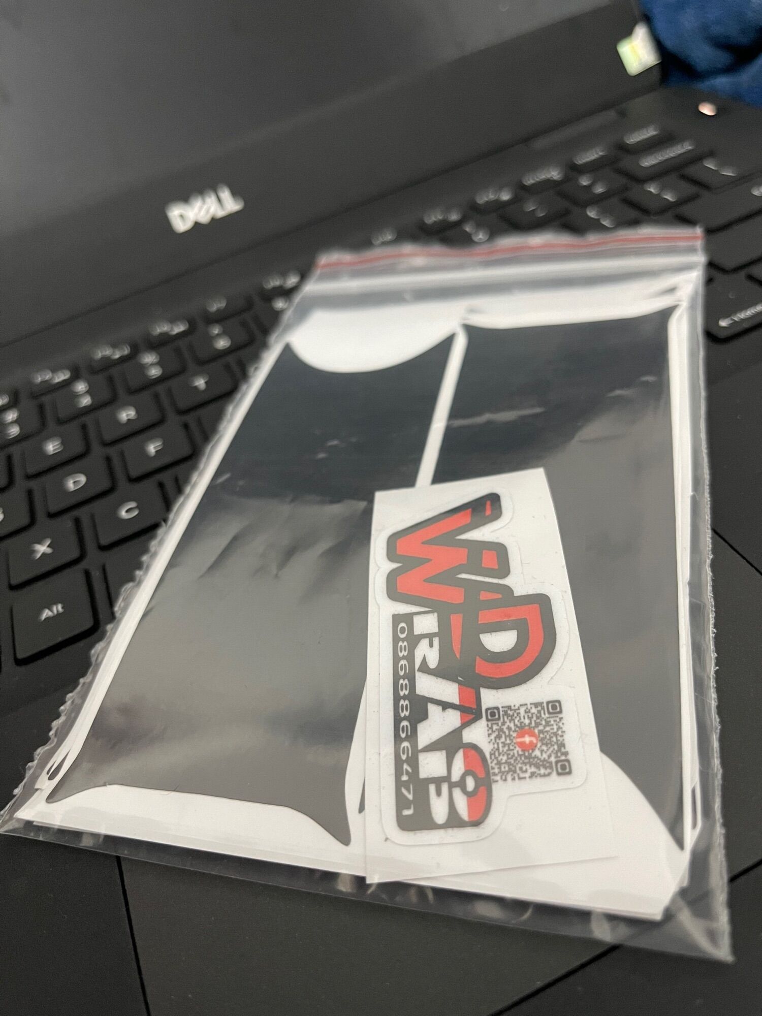 Decal dán mâm Xpander Cross 2021