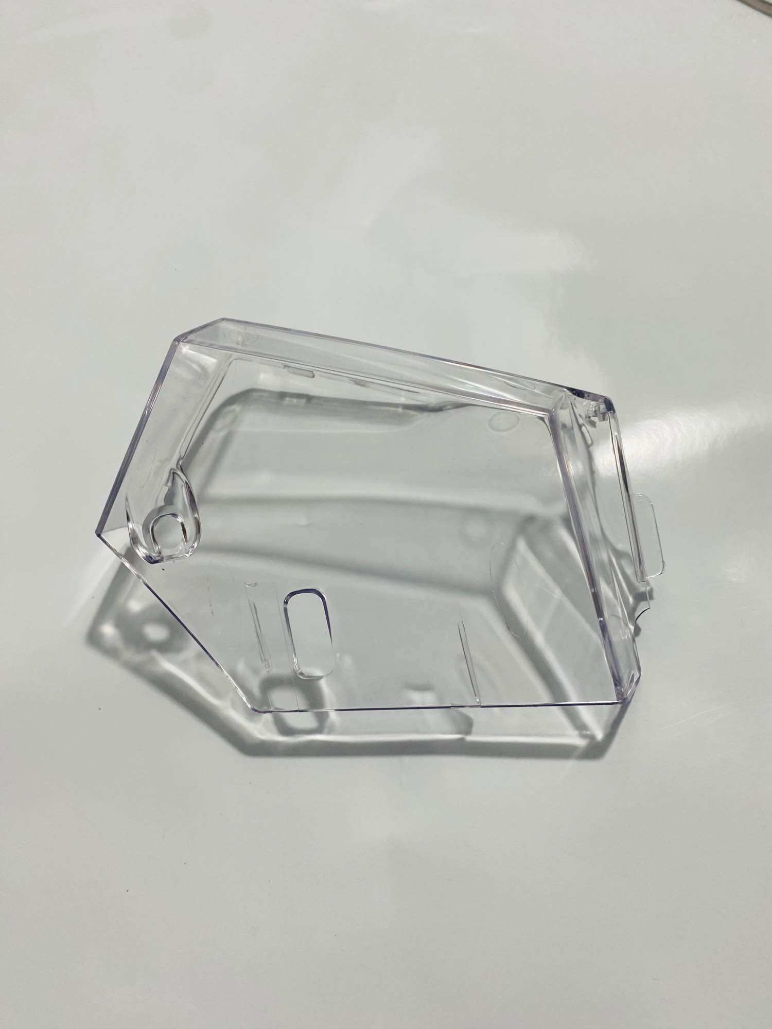 Nắp bình nước mát gắn dè con Air Blade 2013 -2021 và ab 2022-2024 có 2 màu trong và khói tem ngẫu nhiên hoặc ghi chú tem nếu thích