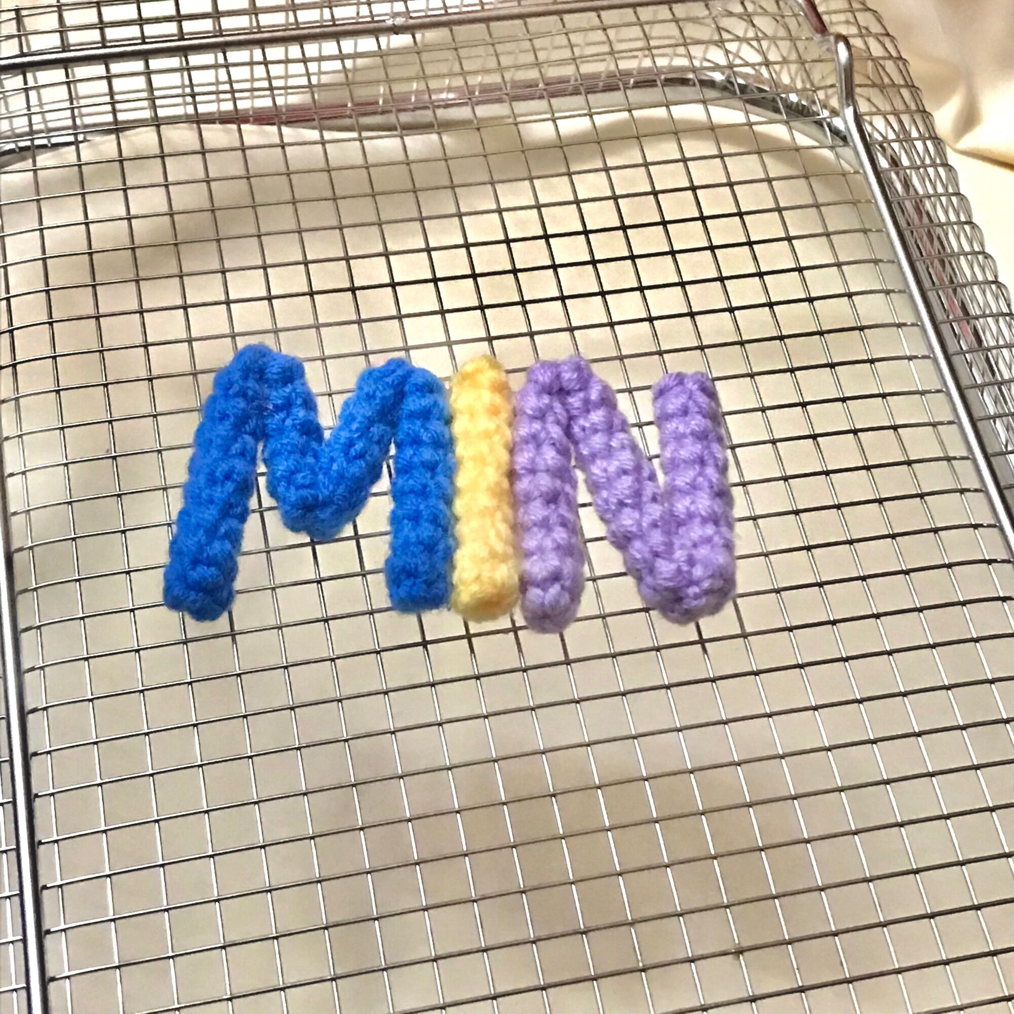 Móc khoá chữ cái Handmade độc đáo cute