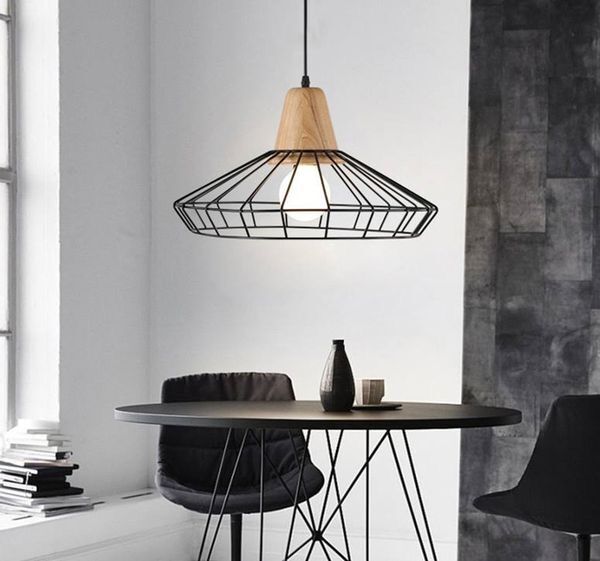 ĐÈN THẢ SẮT NGHỆ THUẬT CAO CẤP
