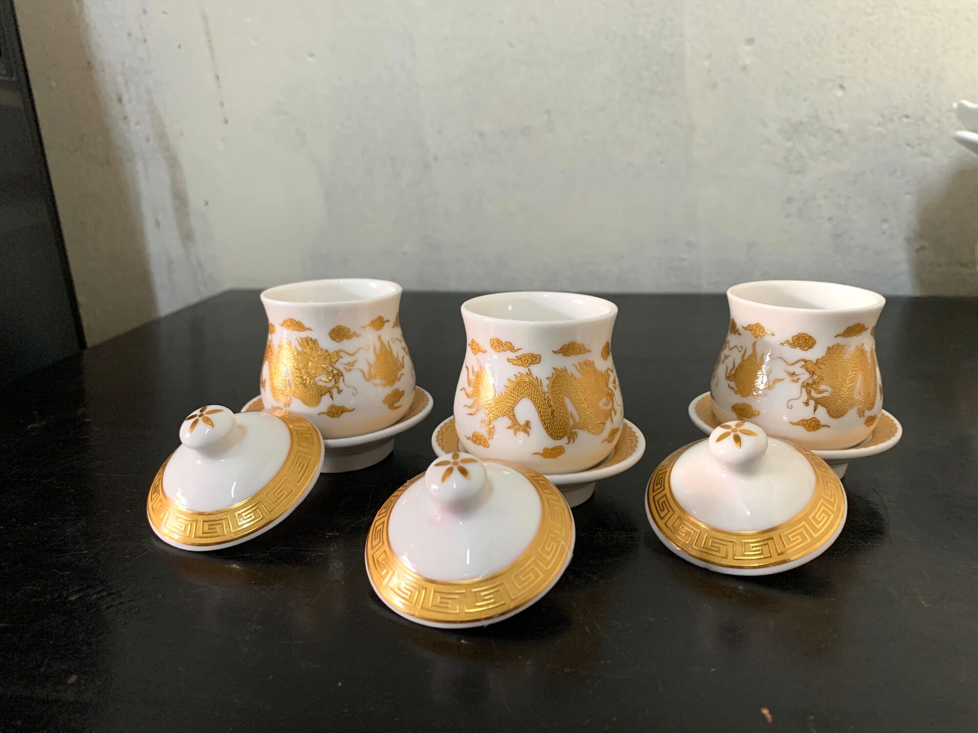 Hũ đựng gạo muối thờ cúng rồng vàng gốm sứ