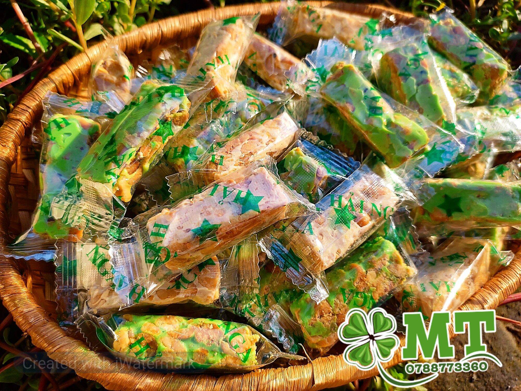 Kẹo đậu phộng nước cốt dừa  mix 2 vị 1kg (Đặc sản Bến Tre)