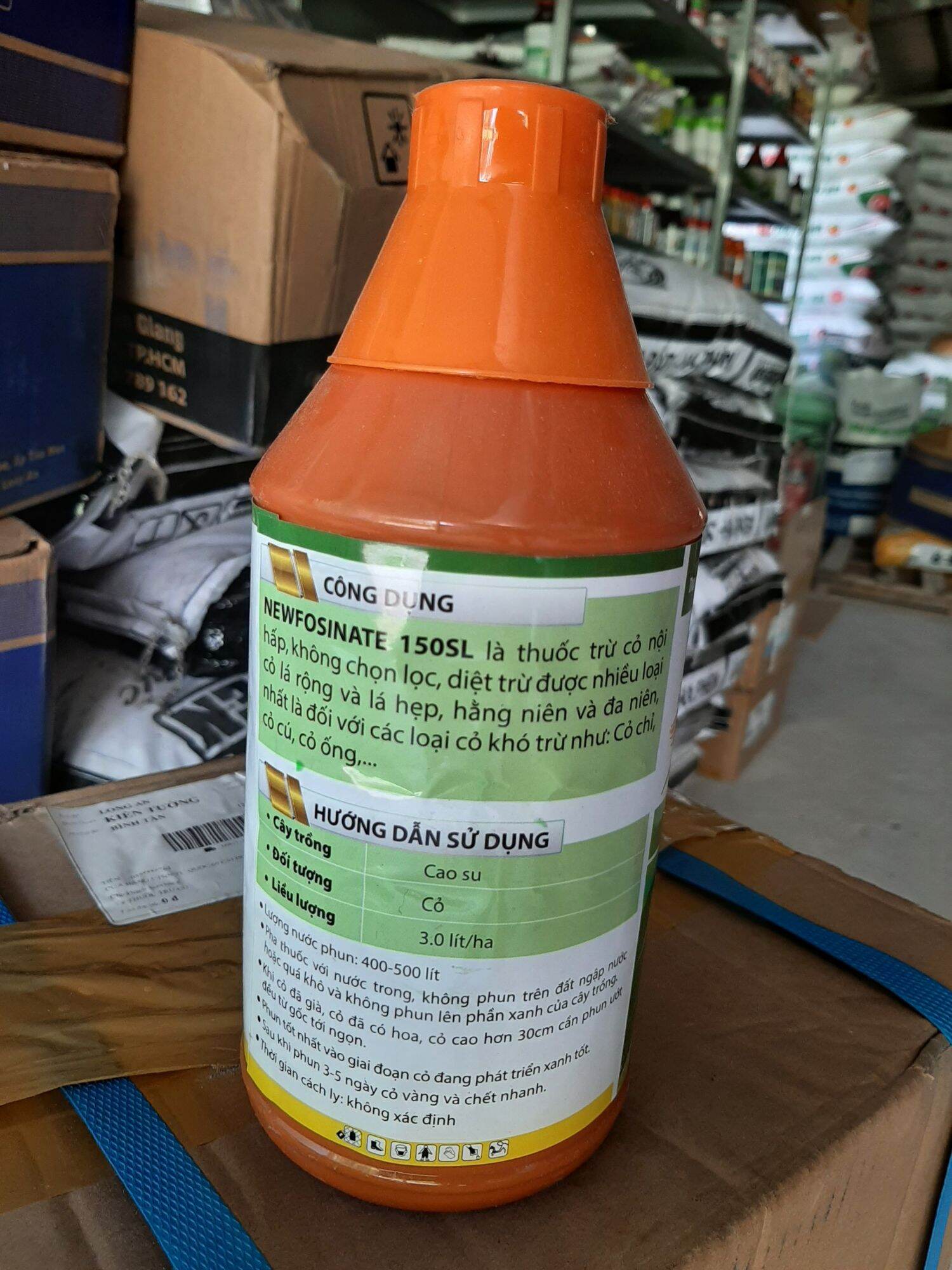 Thuốc diệt cỏ (khai hoang) CỎ MẦN TRẦU 150SL chai 900ml