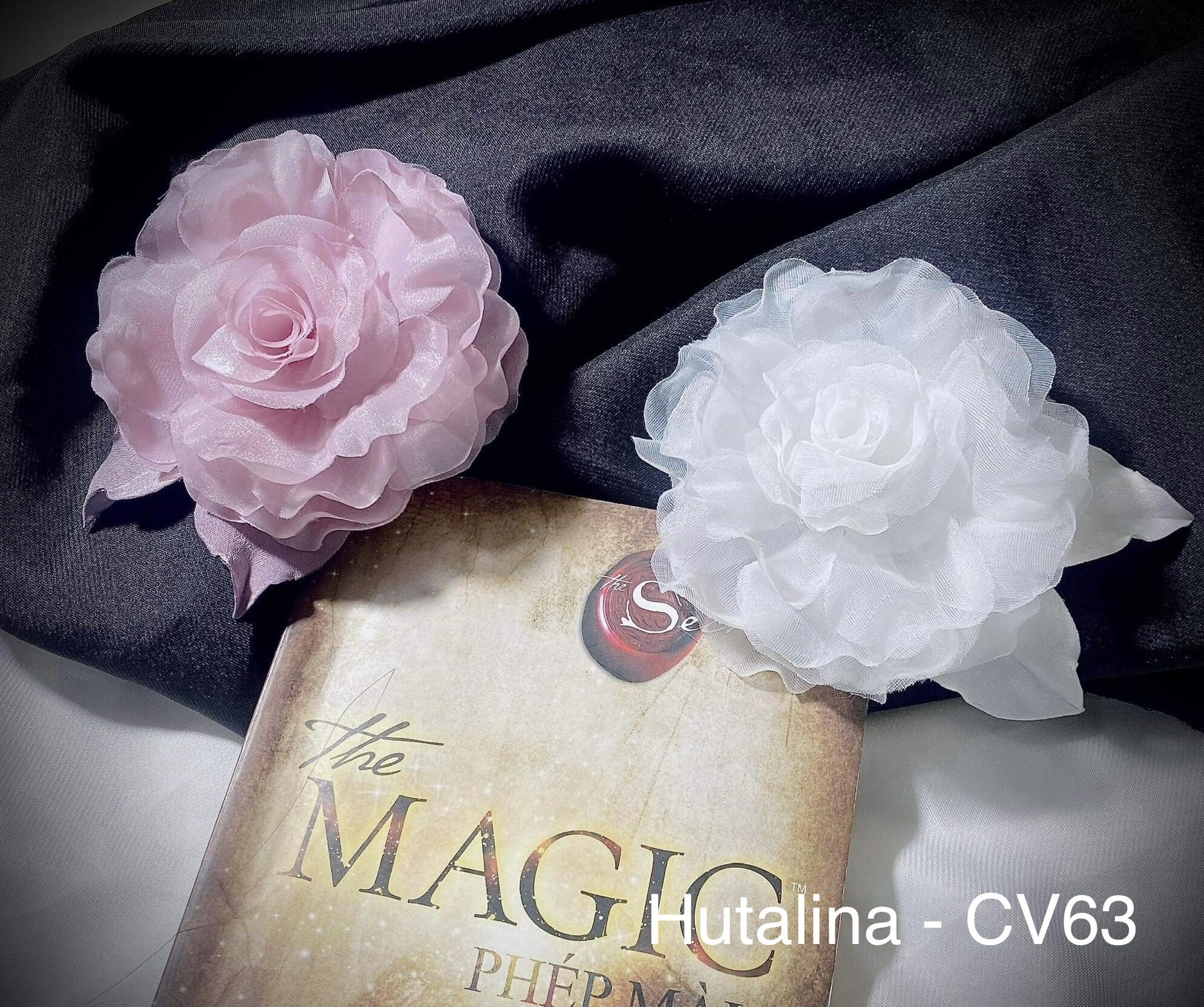Hoa cài áo handmade vải voan cv63 - hutalina