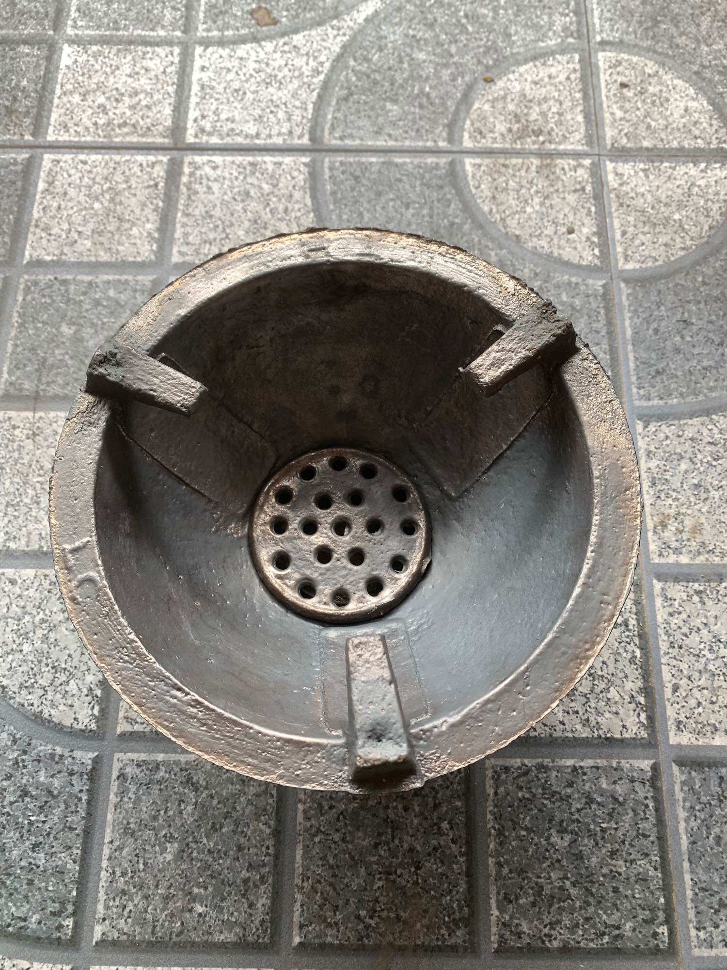 Bếp đun than củi, than đá bằng gang nhỏ