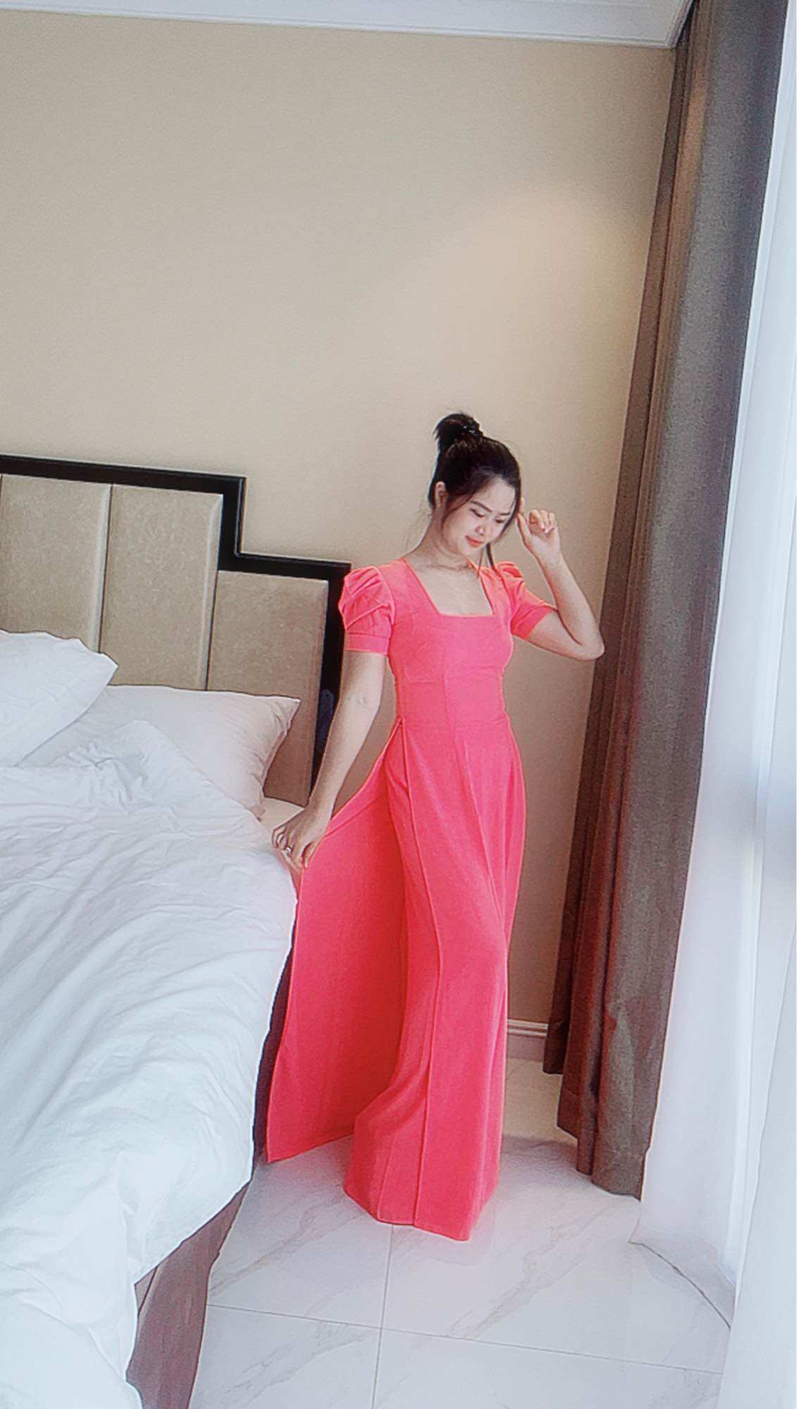 Áo dài Lễ Tân cổ vuông tay phồng kèm quần