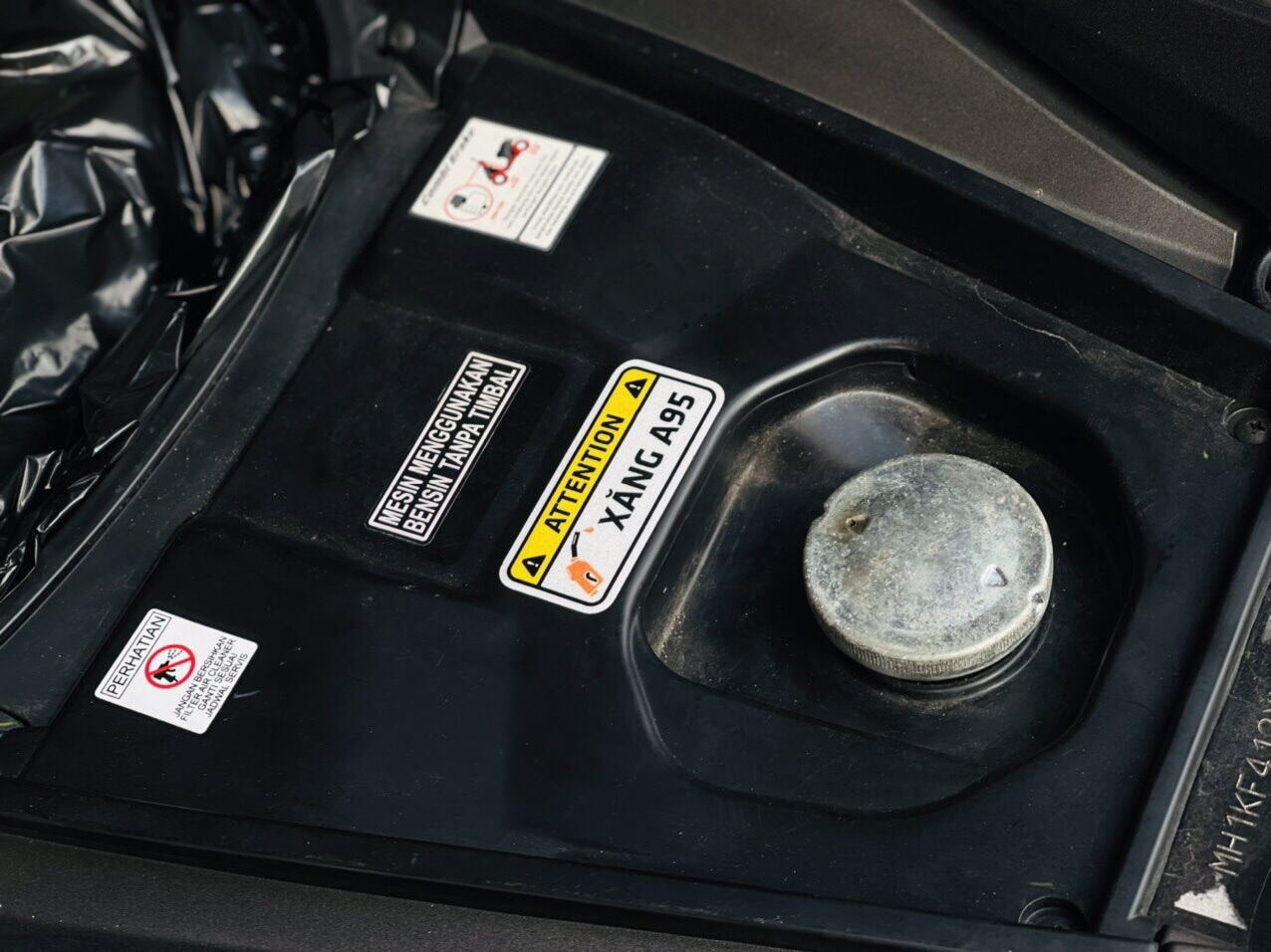[ 1 MIẾNG ] TEM STICKER " XĂNG 95 " PHẢN QUANG DÁN TRANG TRÍ XE