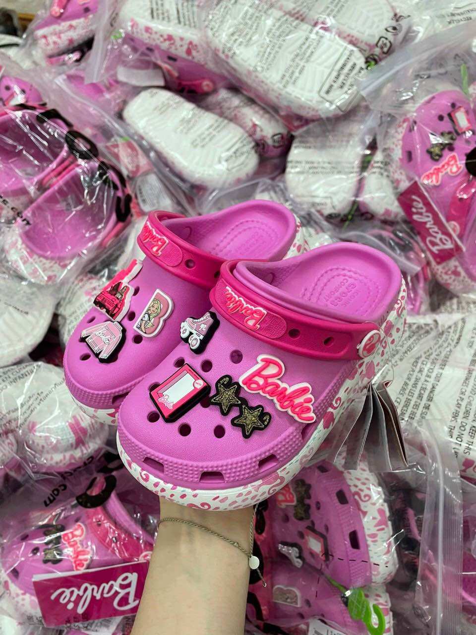  Sục crocs trẻ em crush babie kèm charm gắn dép chính hãng c.roc.s shoes  giầy dép thời trang nam nữ xuất xịn giầy dép đi mưa 