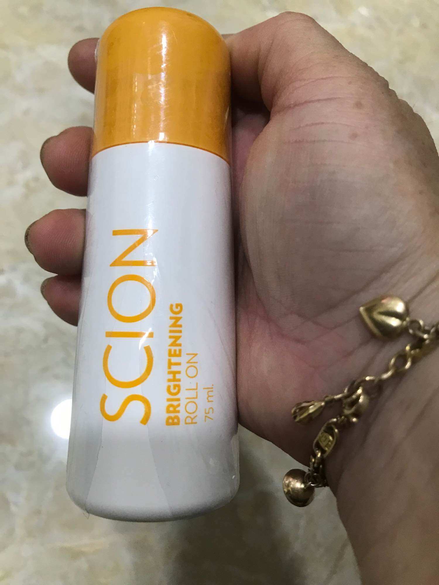Lăn khử mùi Scion nuskin  chính hảng