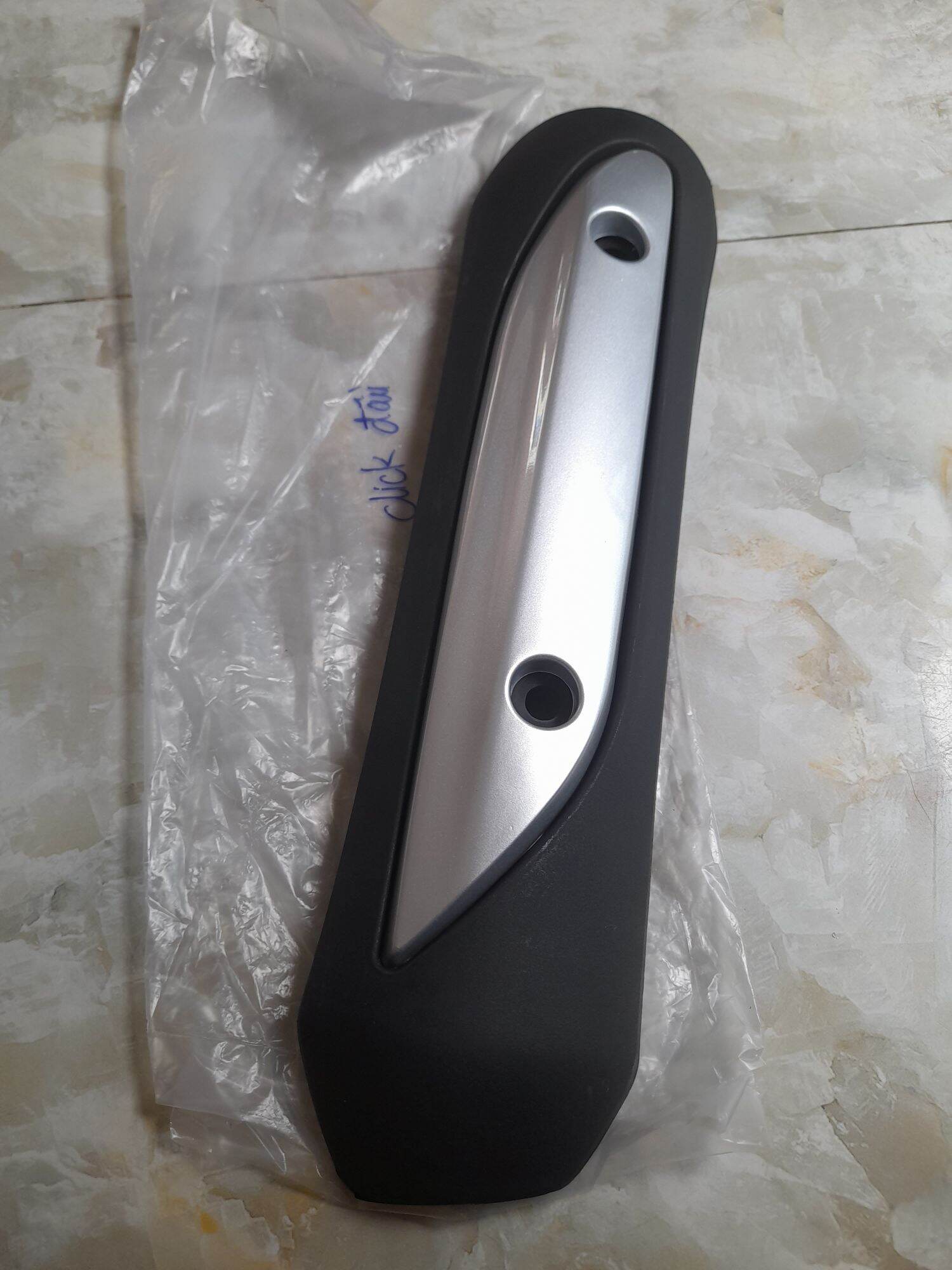 Ốp bô Click đời đầu