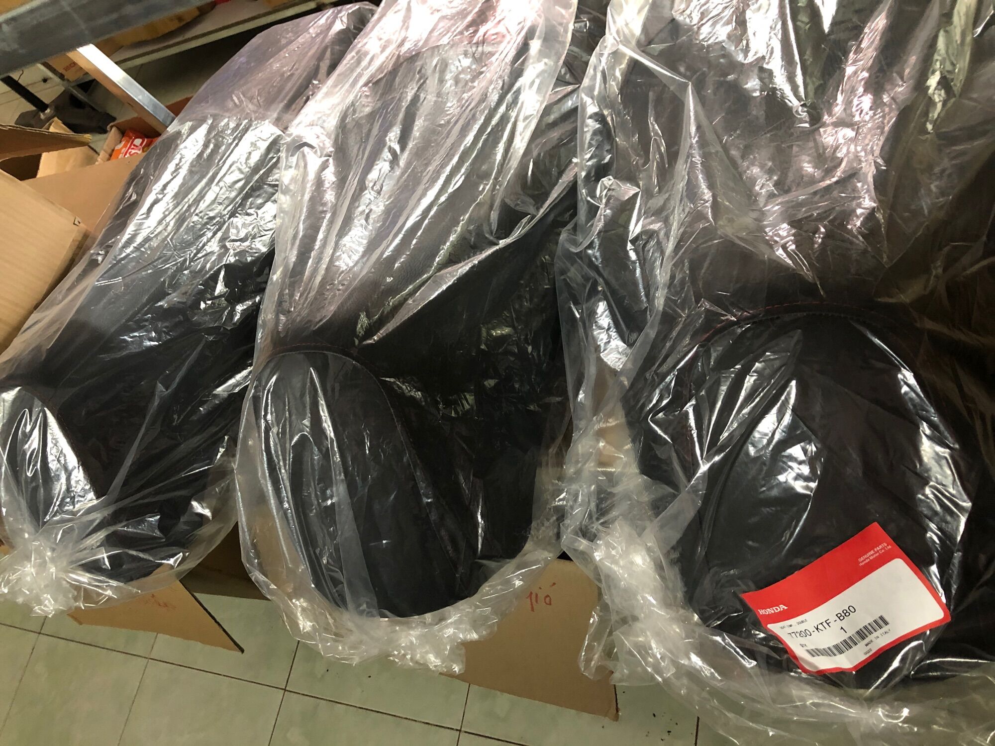 [HCM]YÊN XE SH Ý 150 ZIN CHỈ ĐỎ