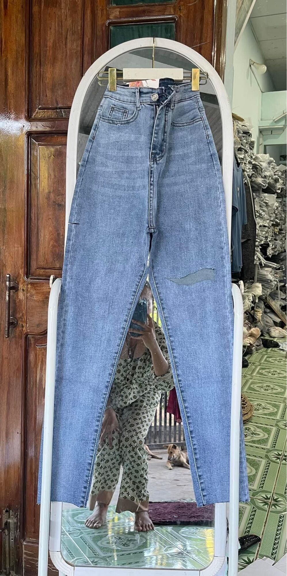 Jeans dài lưng cao co giãn tua lai rách bẹ xéo