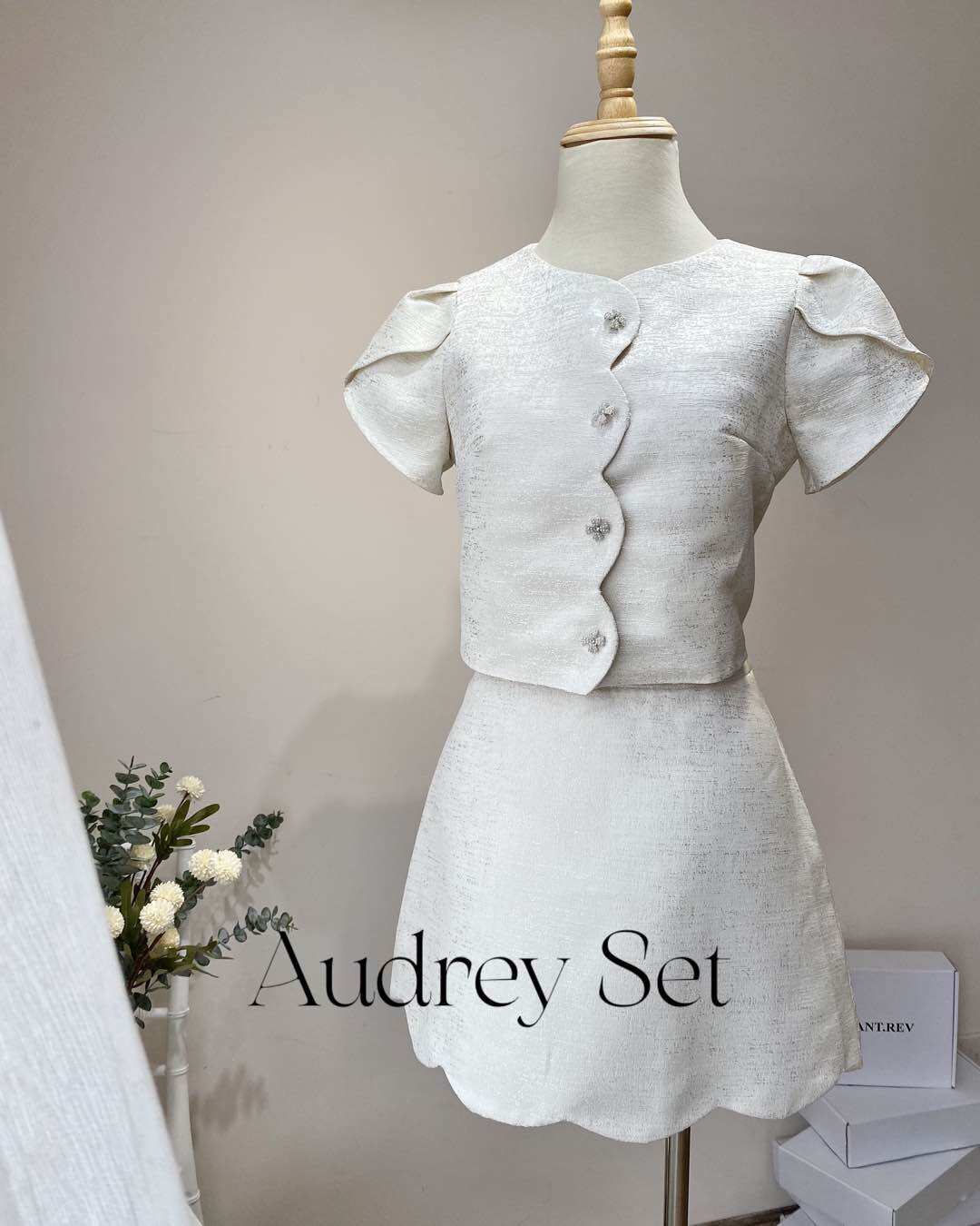 Audrey top - áo croptop tafta gấm seduisant.rev