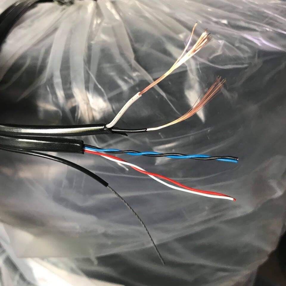 DÂY ĐIỆN THOẠI 4 LÕI ĐỒNG  KÈM NGUỒN - CÓ CÁP TRỢ LỰC ( 300M/CUỘN - ÐEN)