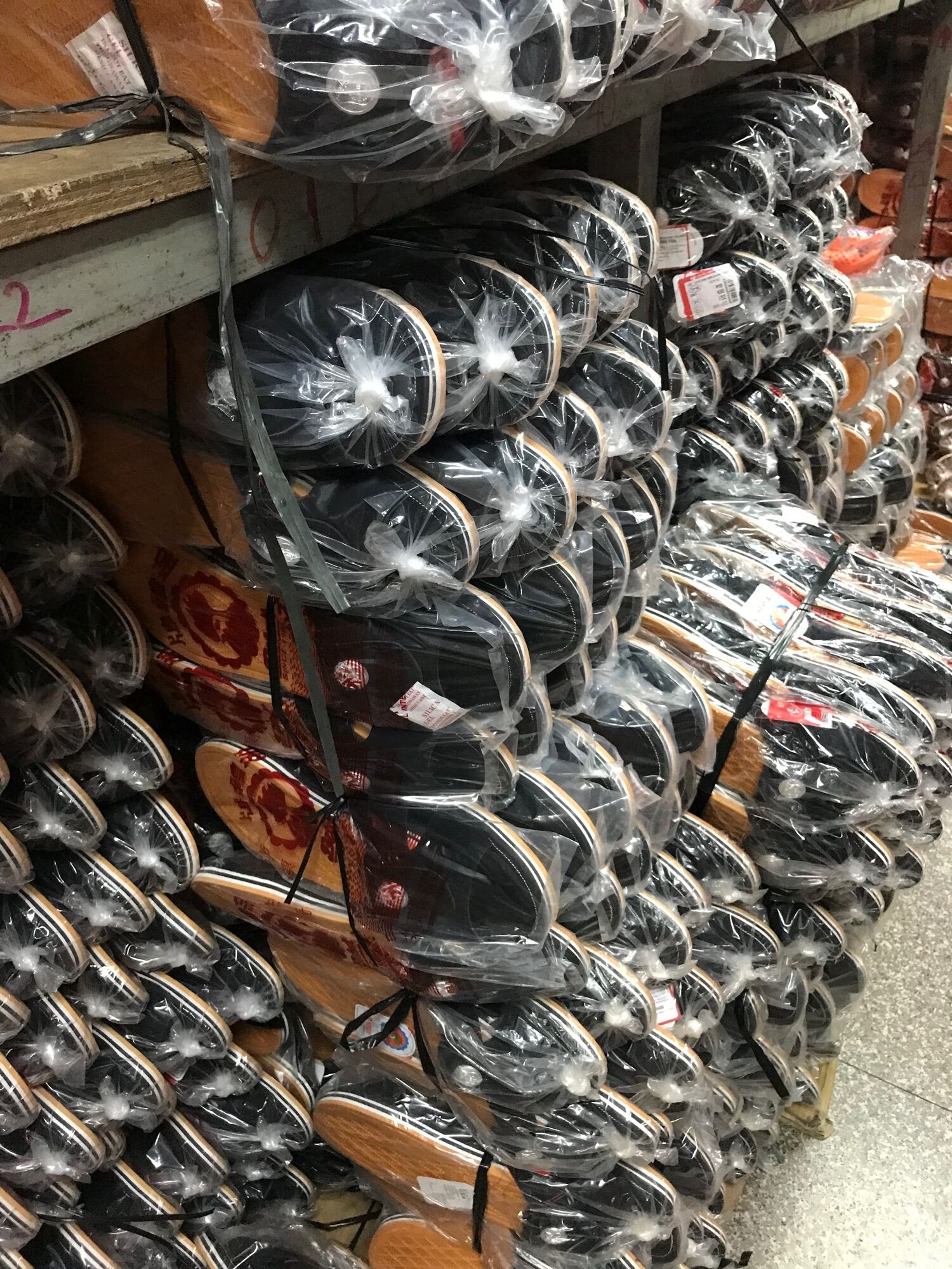 (DÉP GÀ NAM CHÍNH HÃNG BITAS) 2 mầu nâu,đen