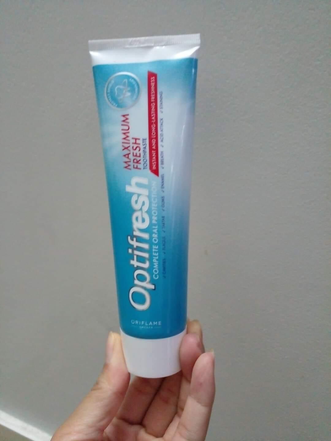 44952. OPTIFRESH Maximum Fresh Toothpaste