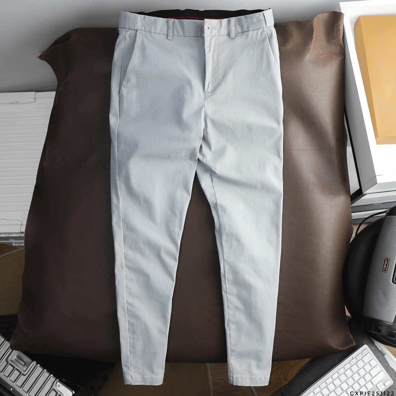 Quần kaki Pierre Cardin
